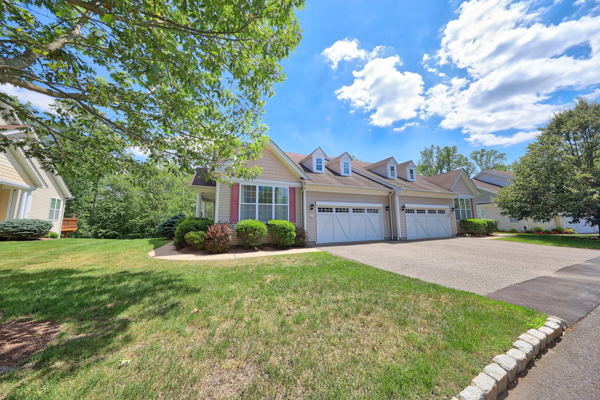 Property Slideshow image 3 of 39 | 9 lilac ln # 9, Prospect, CT, 06712