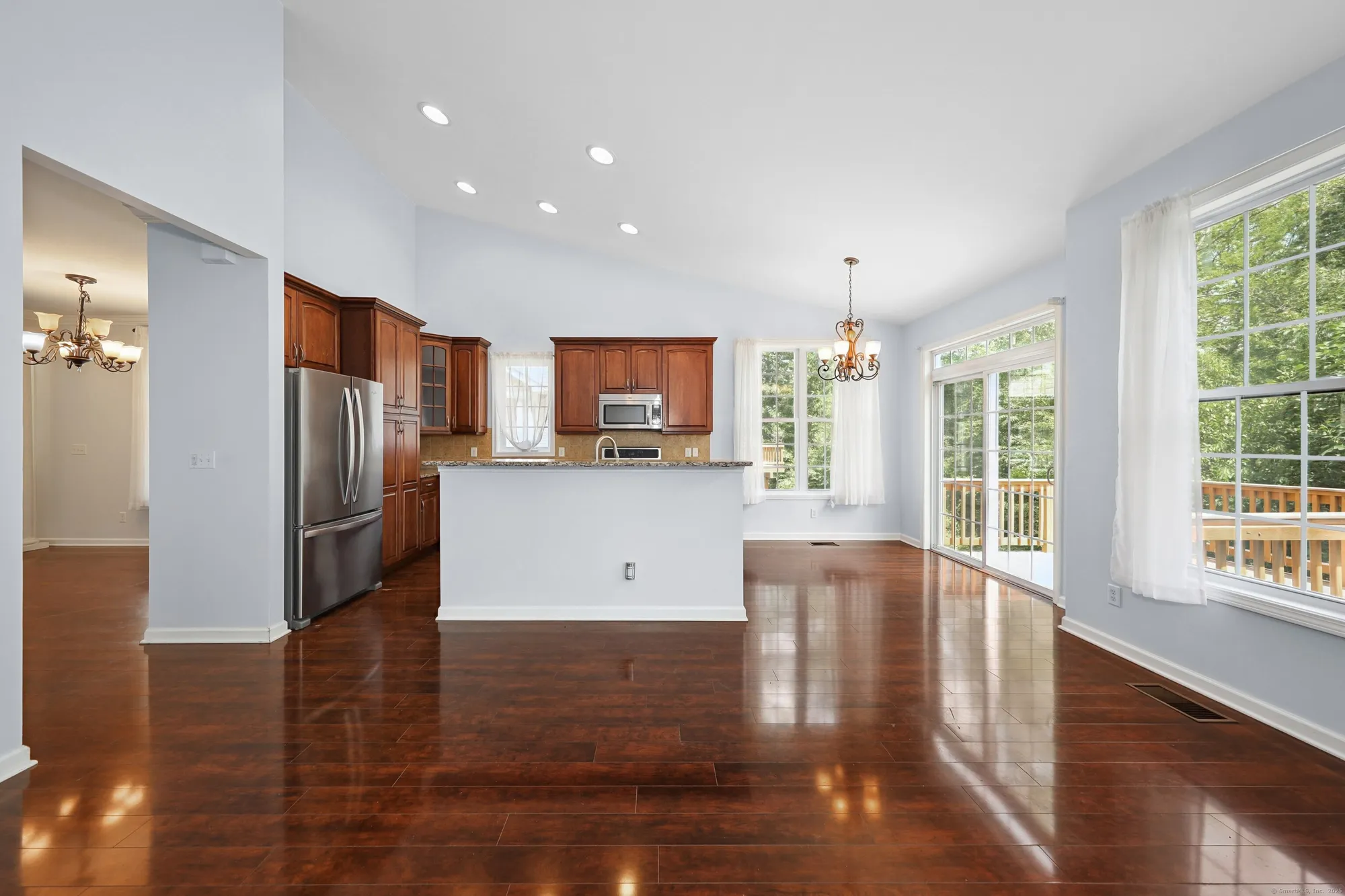 Property Slideshow image 11 of 39 | 9 lilac ln # 9, Prospect, CT, 06712