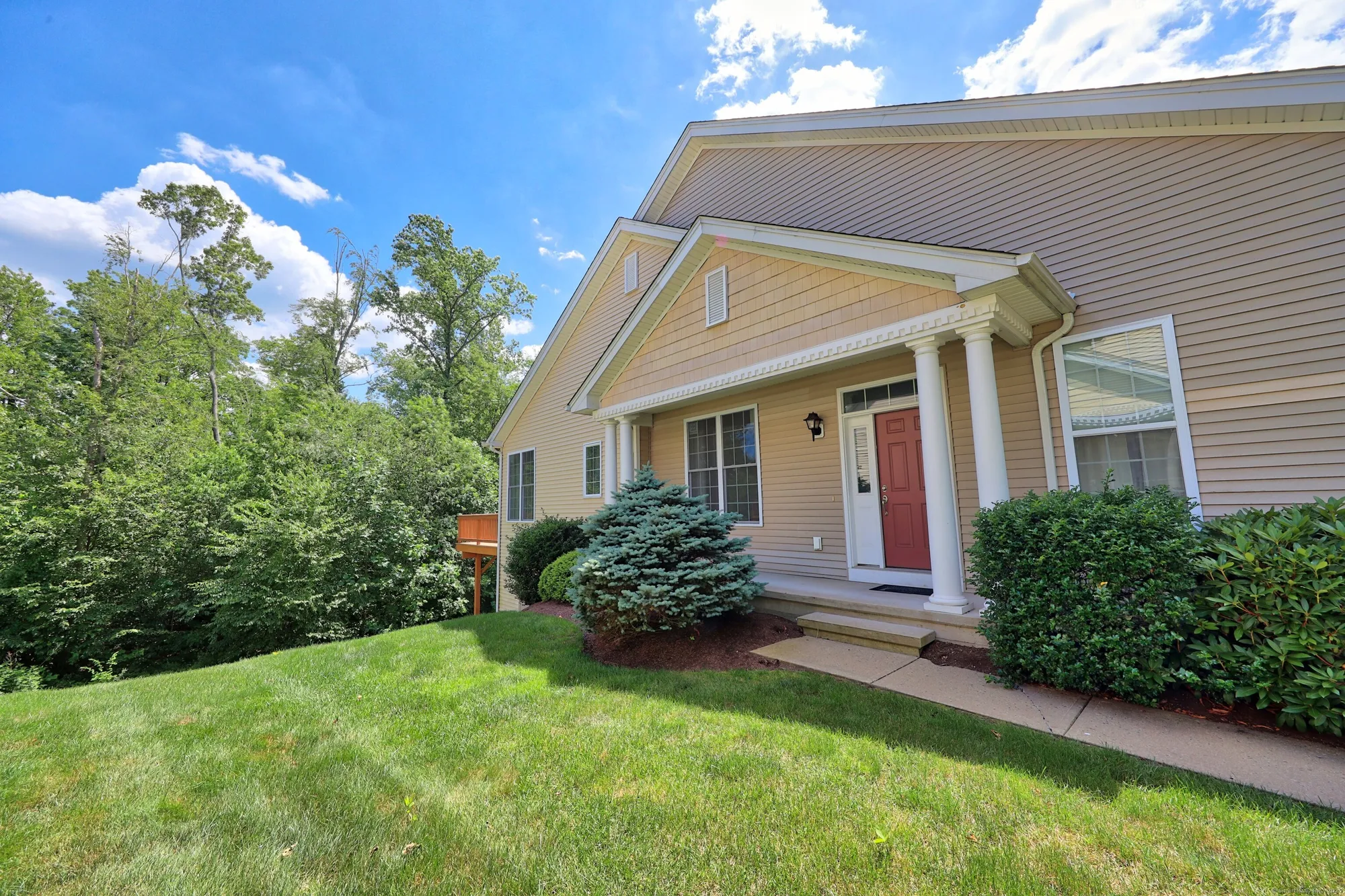 Property Slideshow image 38 of 39 | 9 lilac ln # 9, Prospect, CT, 06712