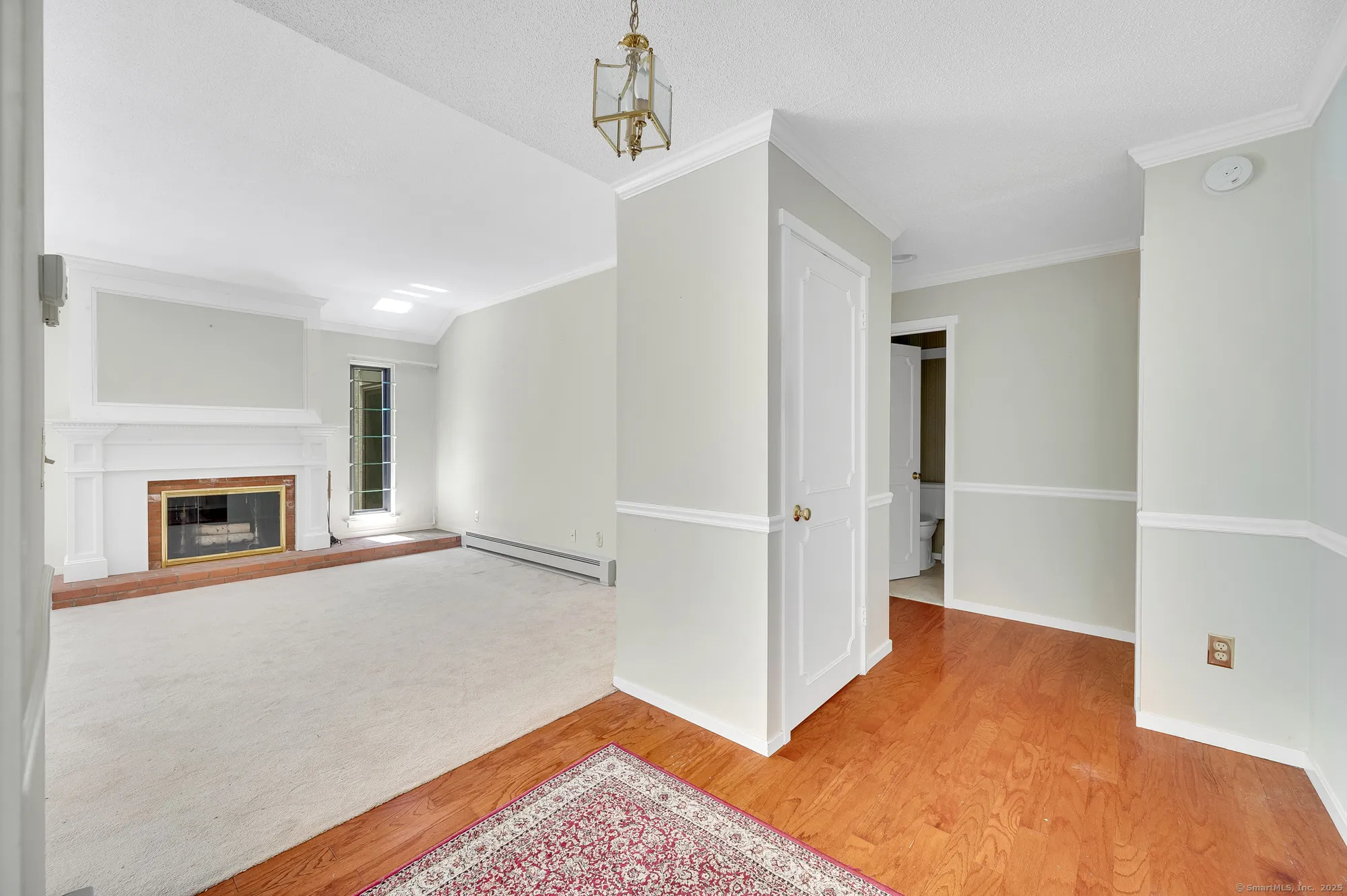Property Slideshow image 4 of 34 | 999 heritage vlg b, Southbury, CT, 06488