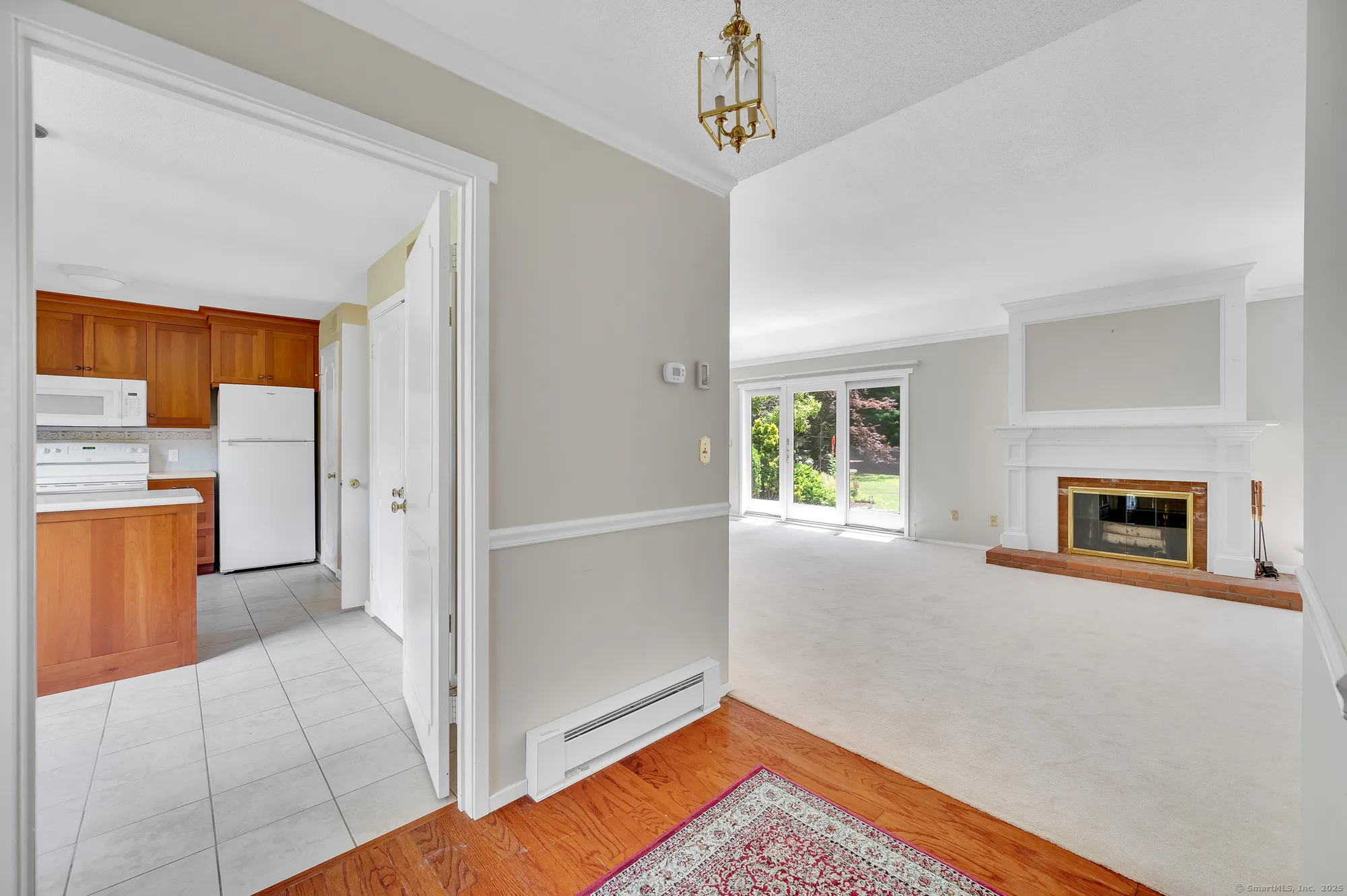 Property Slideshow image 5 of 34 | 999 heritage vlg b, Southbury, CT, 06488
