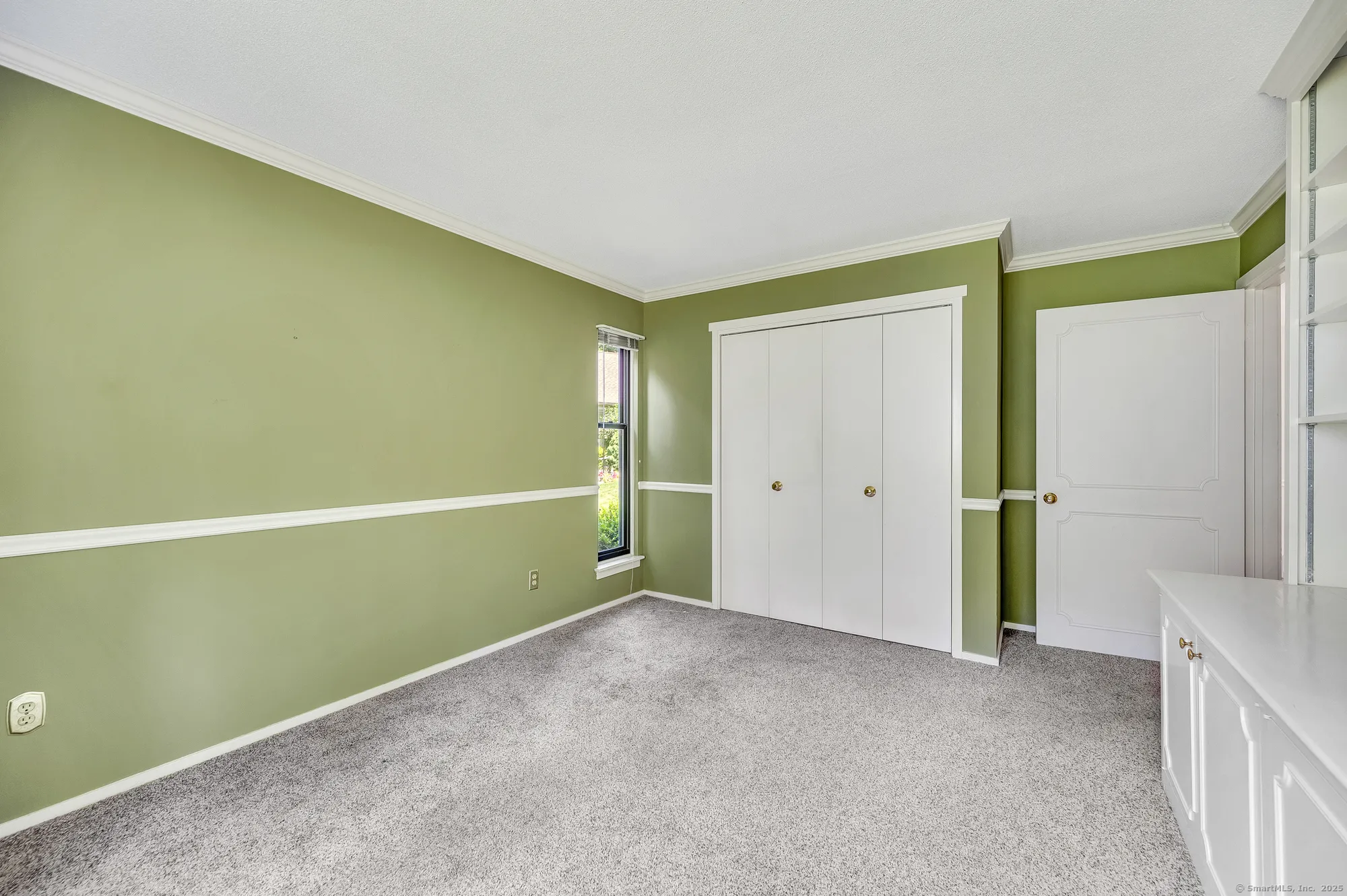 Property Slideshow image 27 of 34 | 999 heritage vlg b, Southbury, CT, 06488