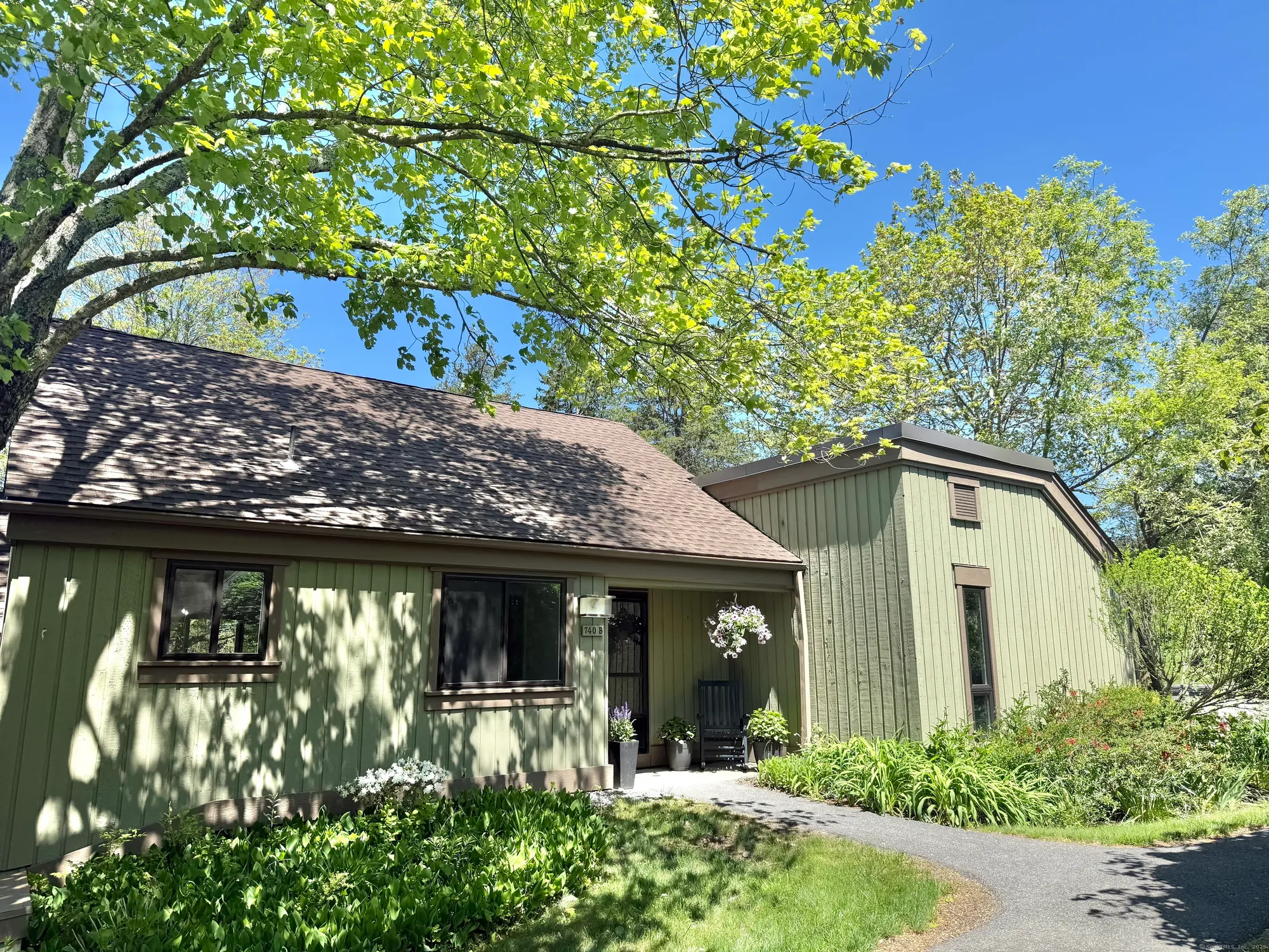 Property Slideshow image 1 of 25 | 740 heritage vlg b, Southbury, CT, 06488