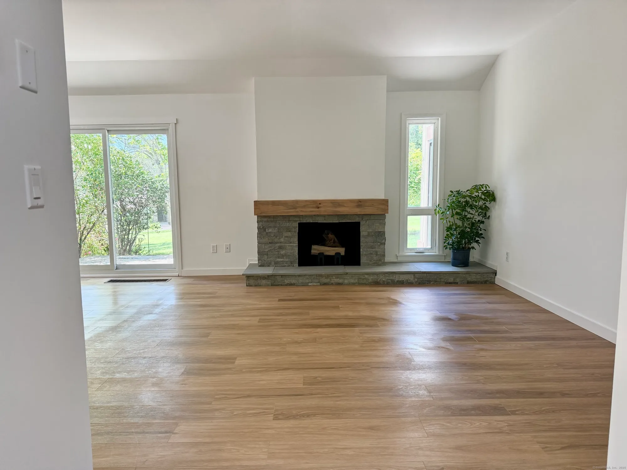 Property Slideshow image 9 of 25 | 740 heritage vlg b, Southbury, CT, 06488