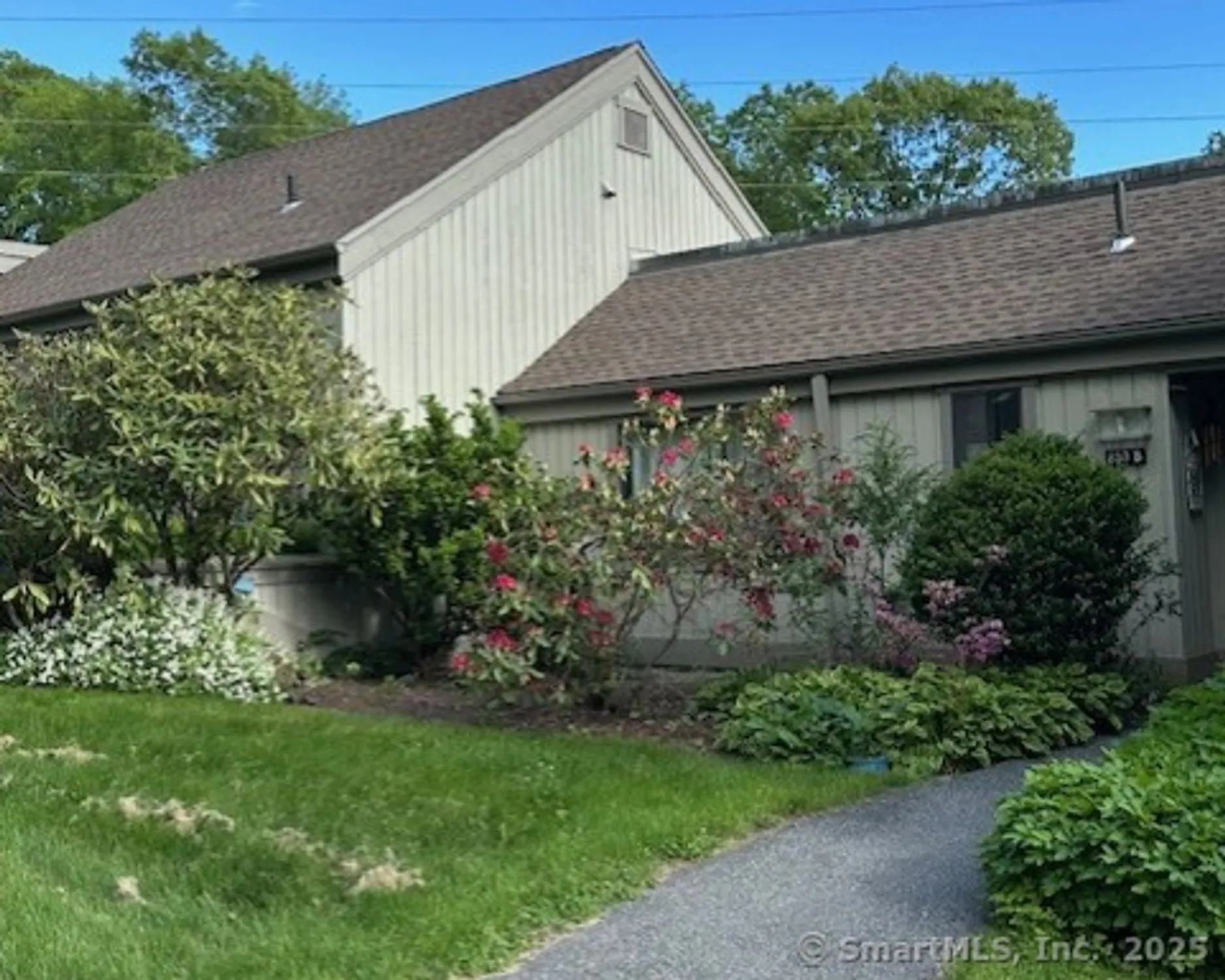 Property Slideshow image 2 of 21 | 859 heritage vlg b, Southbury, CT, 06488