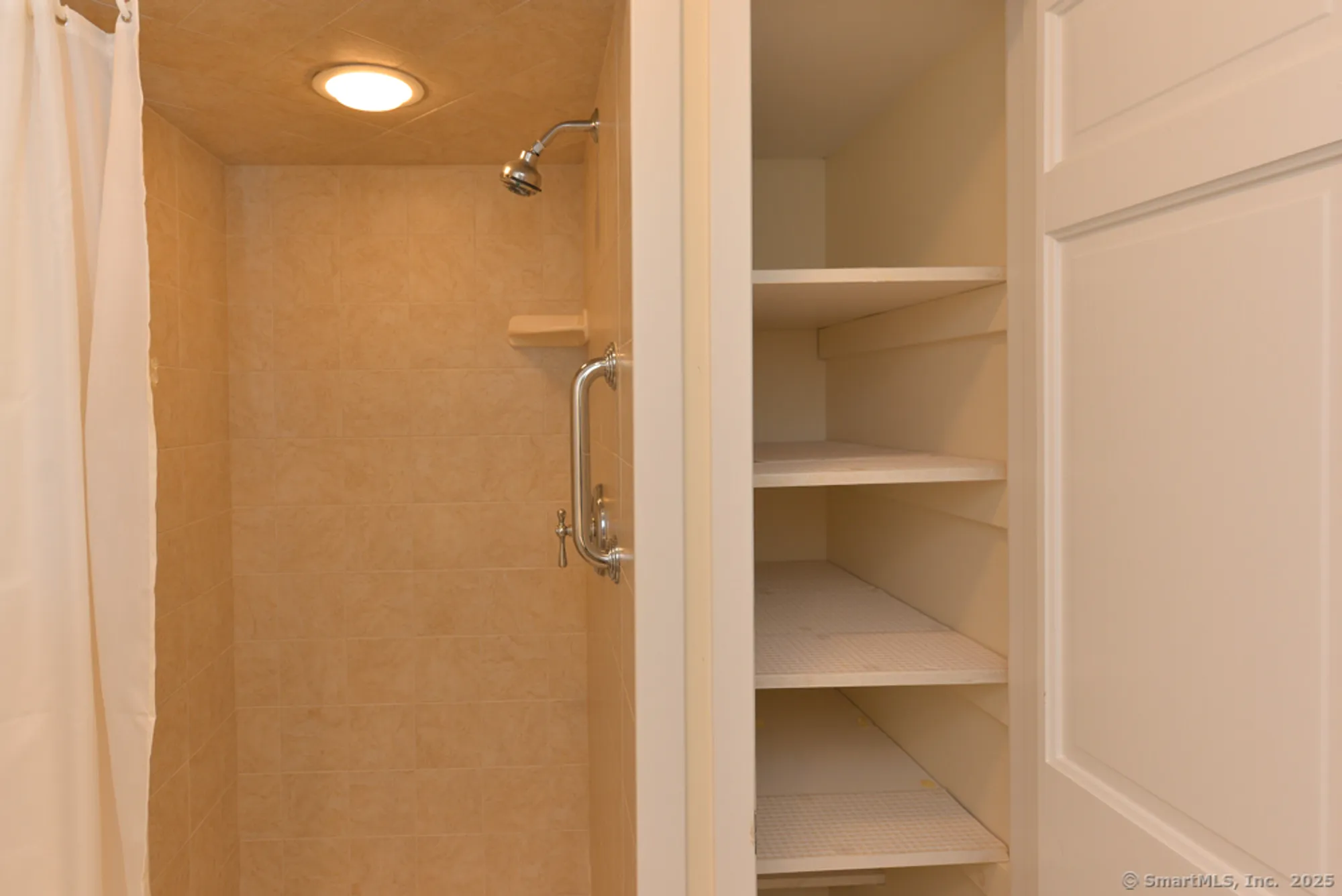 Property Slideshow image 13 of 17 | 419 heritage vlg b, Southbury, CT, 06488