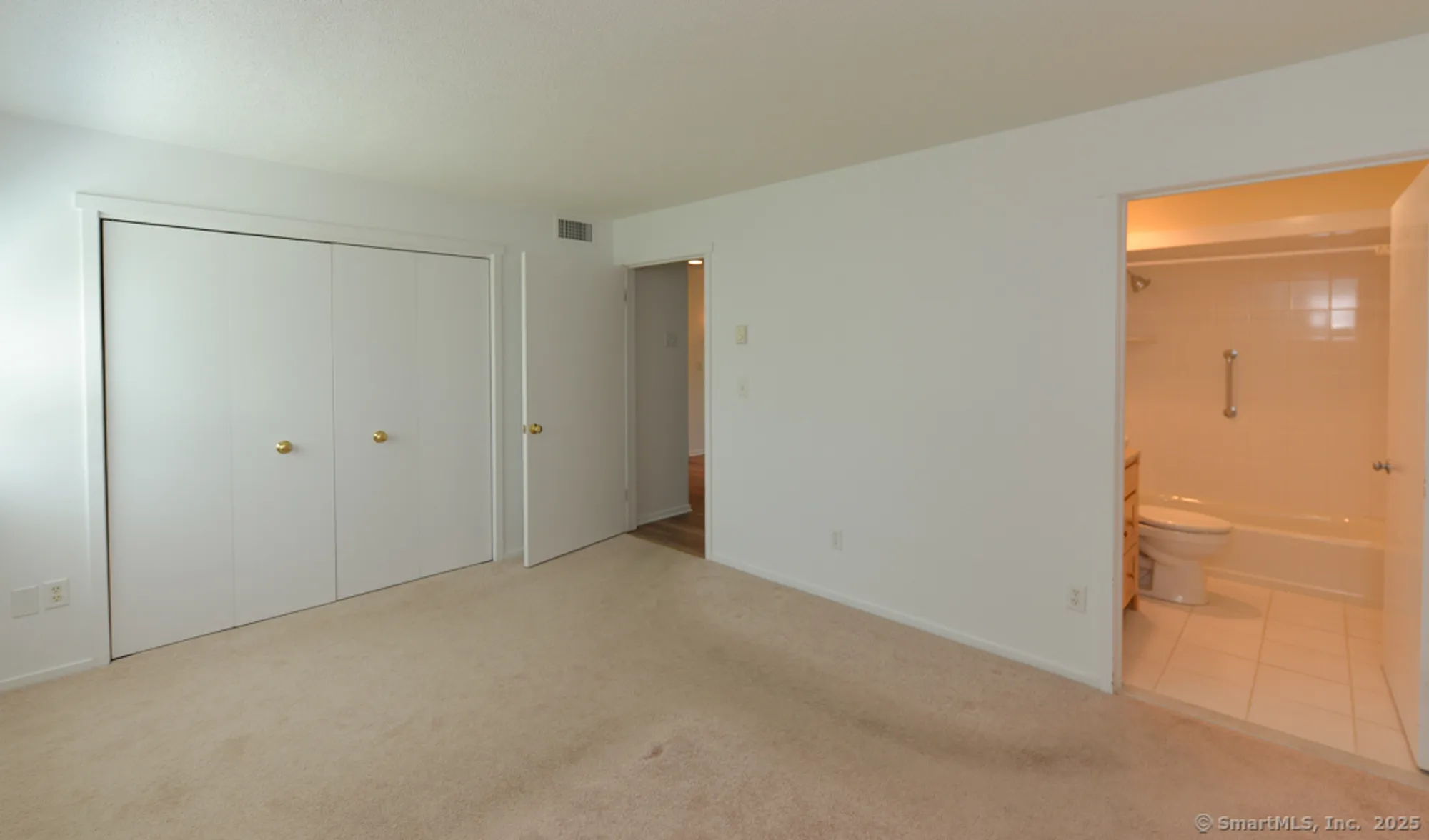 Property Slideshow image 9 of 17 | 419 heritage vlg b, Southbury, CT, 06488