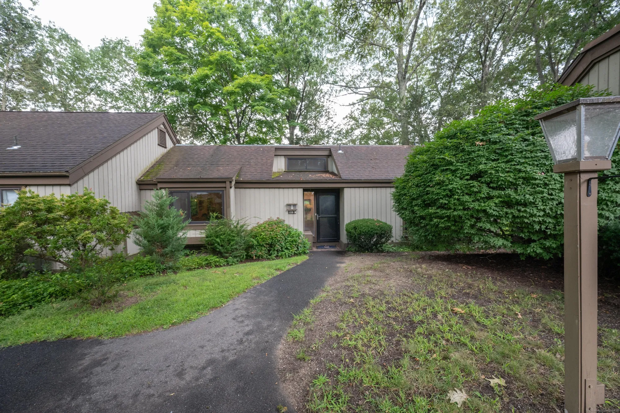 Property Slideshow image 8 of 19 | 123 heritage vlg b, Southbury, CT, 06488