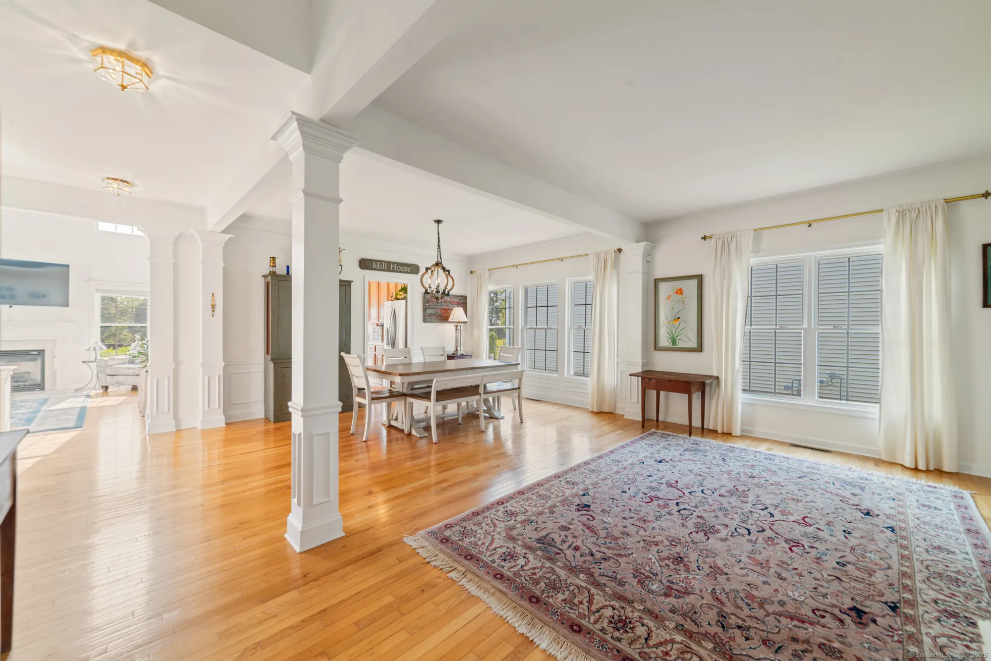 Property Slideshow image 4 of 40 | 185 country club dr # 185, Oxford, CT, 06478