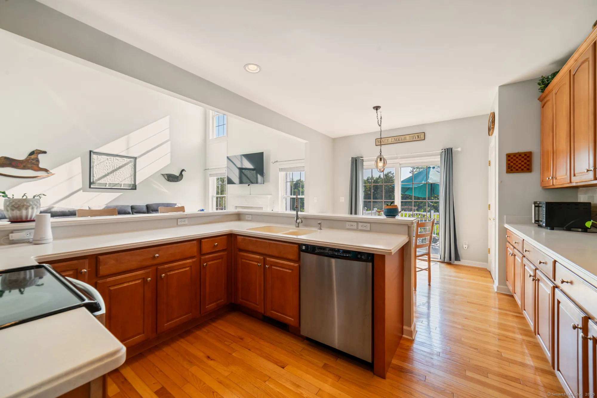 Property Slideshow image 19 of 40 | 185 country club dr # 185, Oxford, CT, 06478