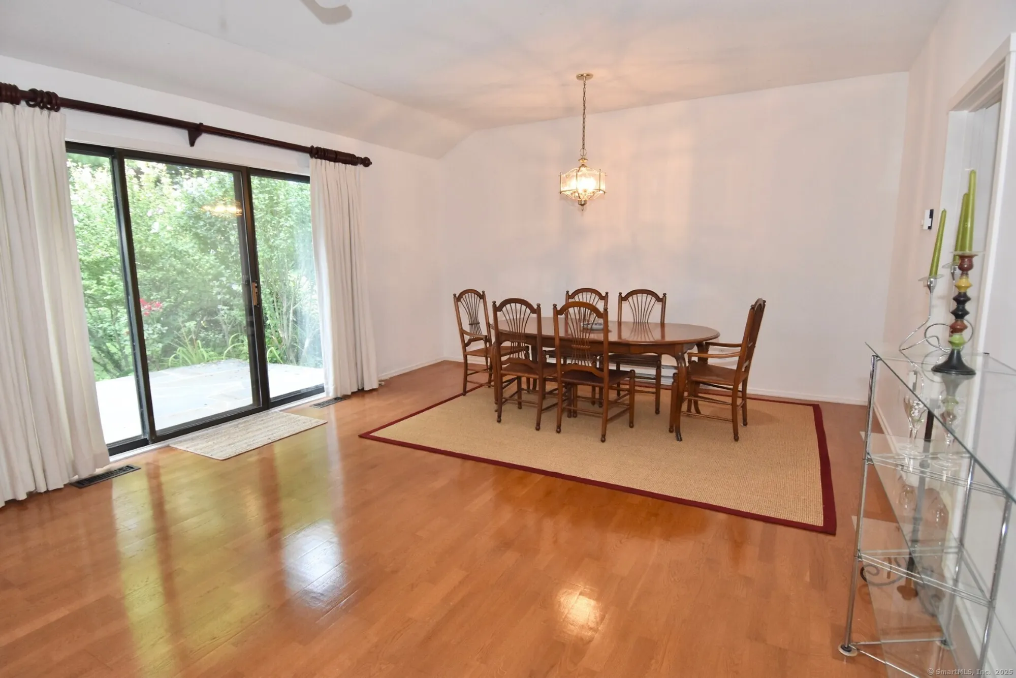 Property Slideshow image 8 of 18 | 132 heritage vlg a, Southbury, CT, 06488