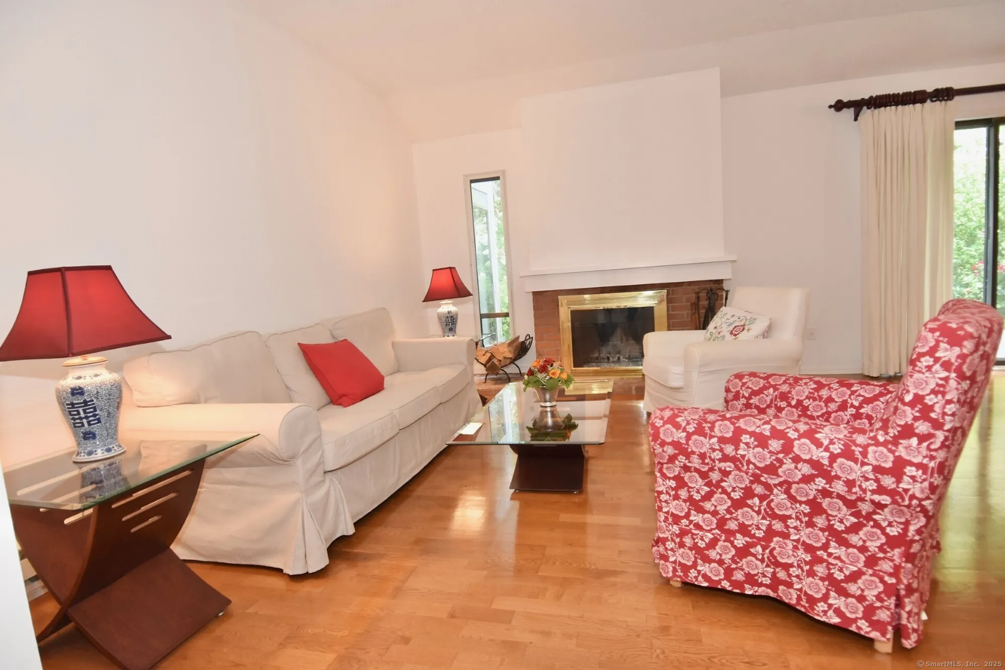 Property Slideshow image 5 of 18 | 132 heritage vlg a, Southbury, CT, 06488