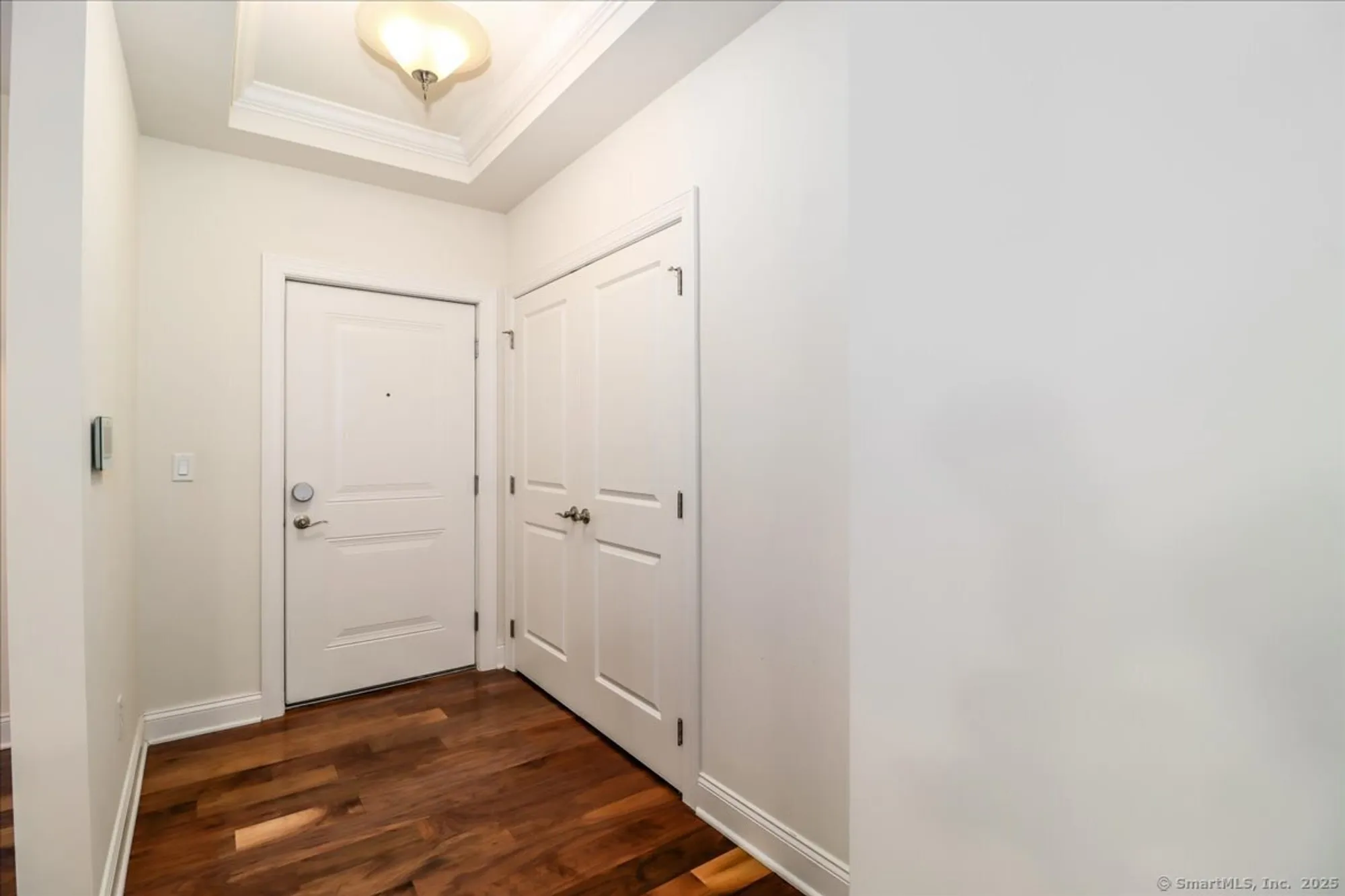 Property Slideshow image 3 of 40 | 603 brookside ct # 603, Newtown, CT, 06470