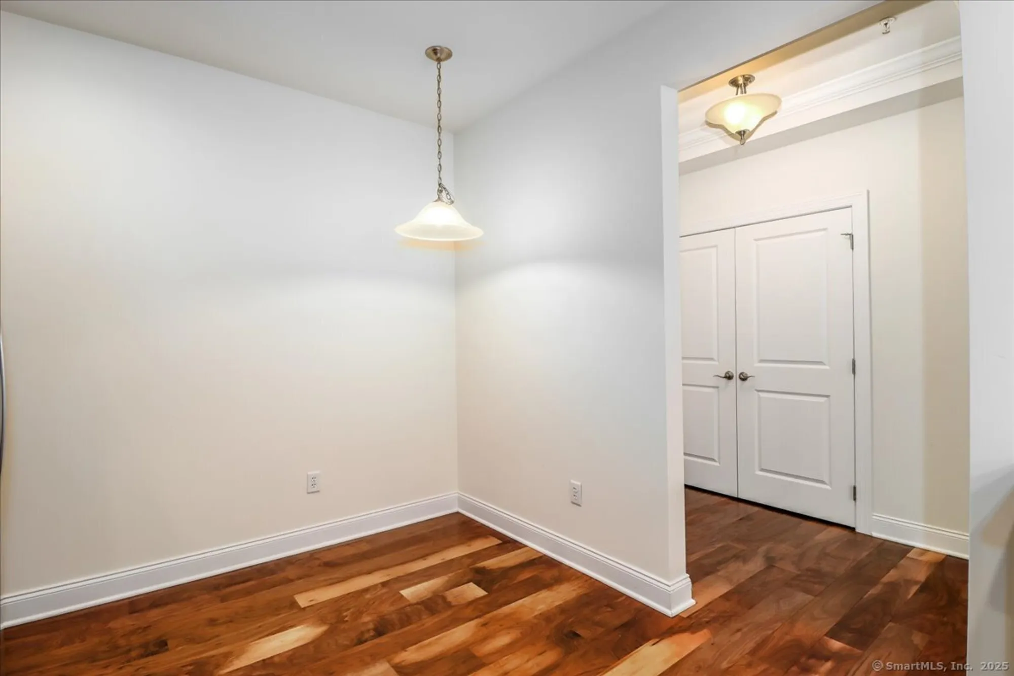 Property Slideshow image 7 of 40 | 603 brookside ct # 603, Newtown, CT, 06470