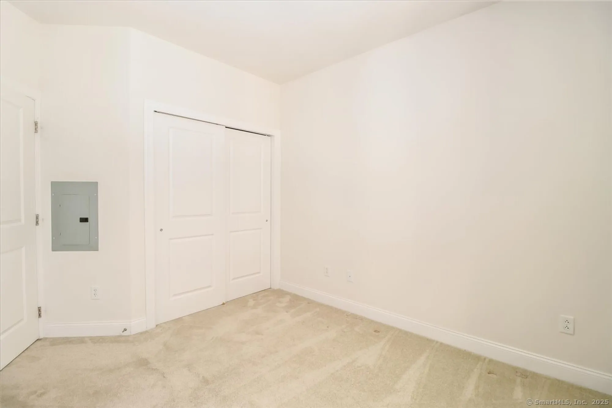 Property Slideshow image 17 of 40 | 603 brookside ct # 603, Newtown, CT, 06470
