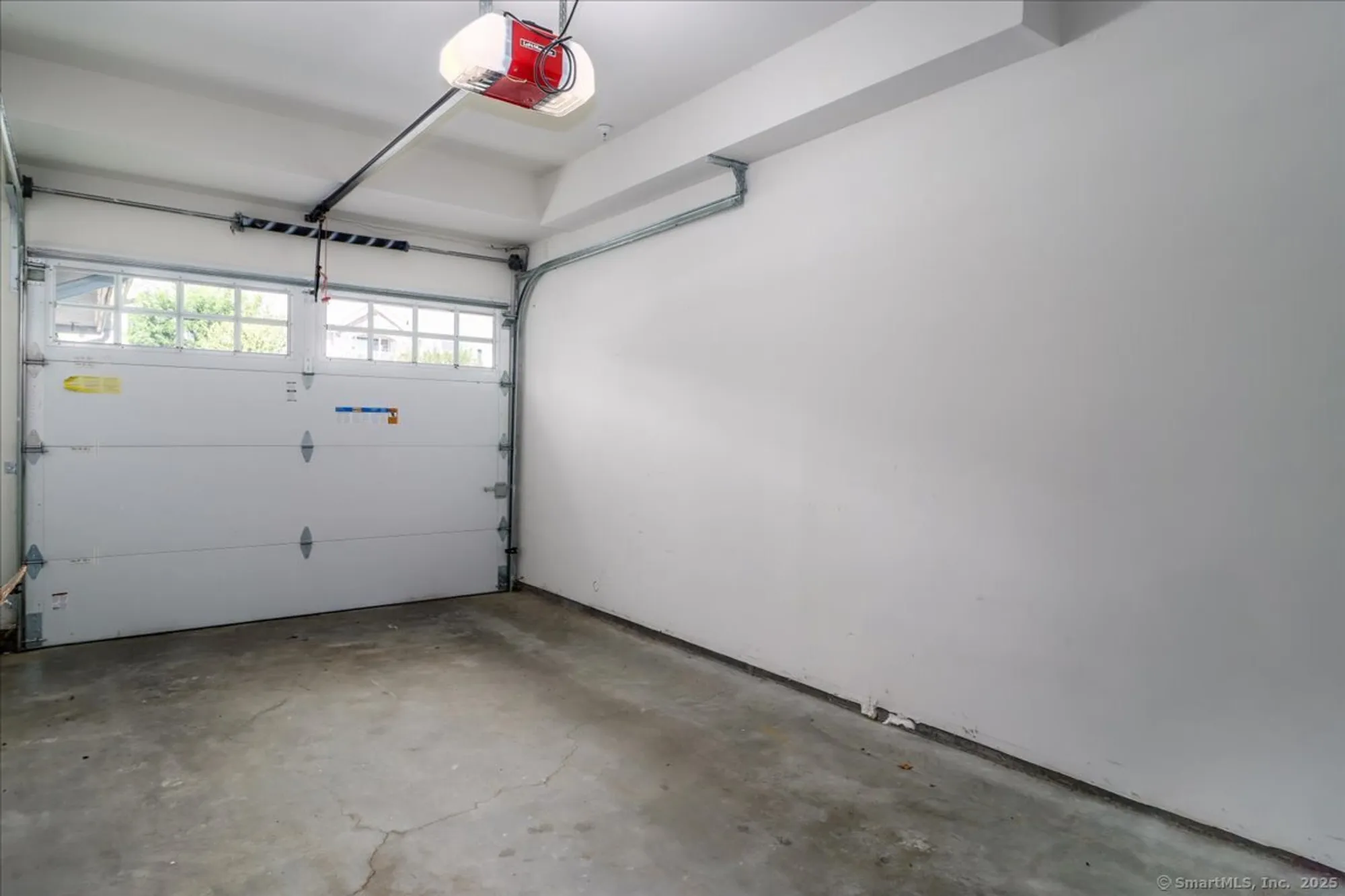 Property Slideshow image 29 of 40 | 603 brookside ct # 603, Newtown, CT, 06470