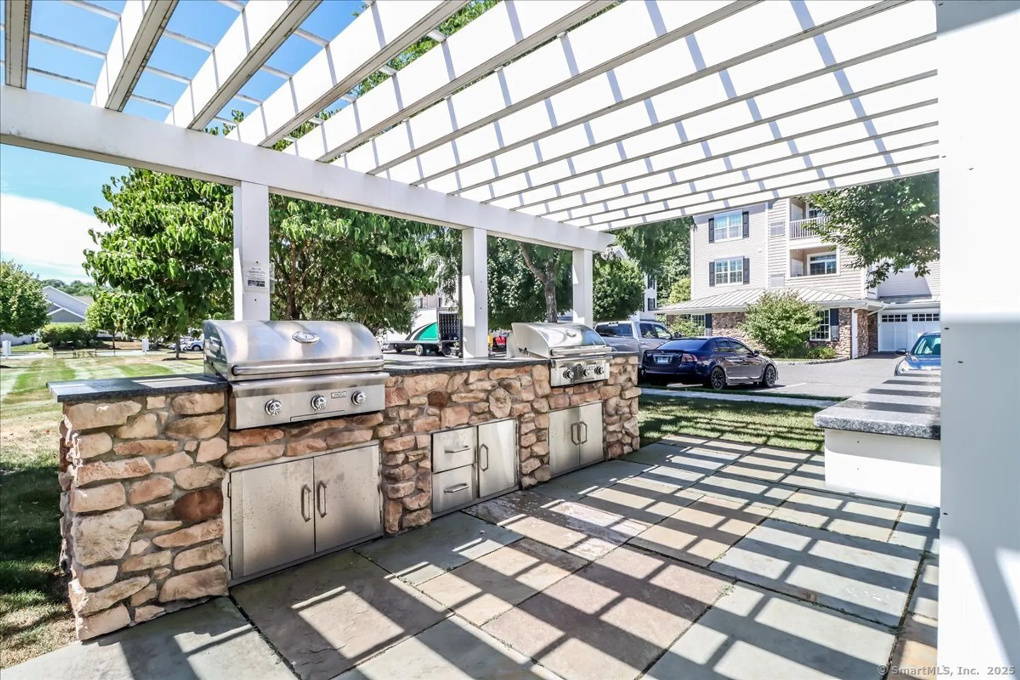 Property Slideshow image 32 of 40 | 603 brookside ct # 603, Newtown, CT, 06470