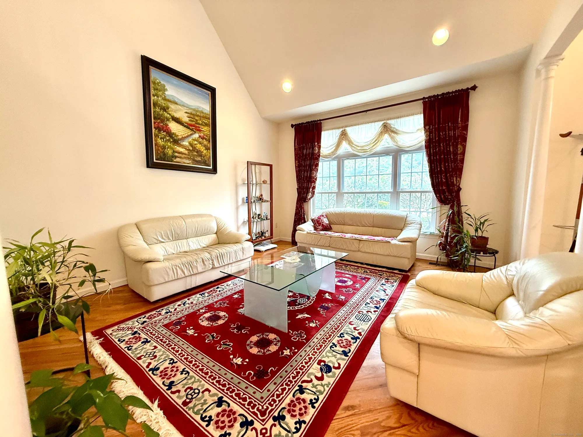 Property Slideshow image 4 of 40 | 18 fieldstone ln # 18, Beacon Falls, CT, 06403