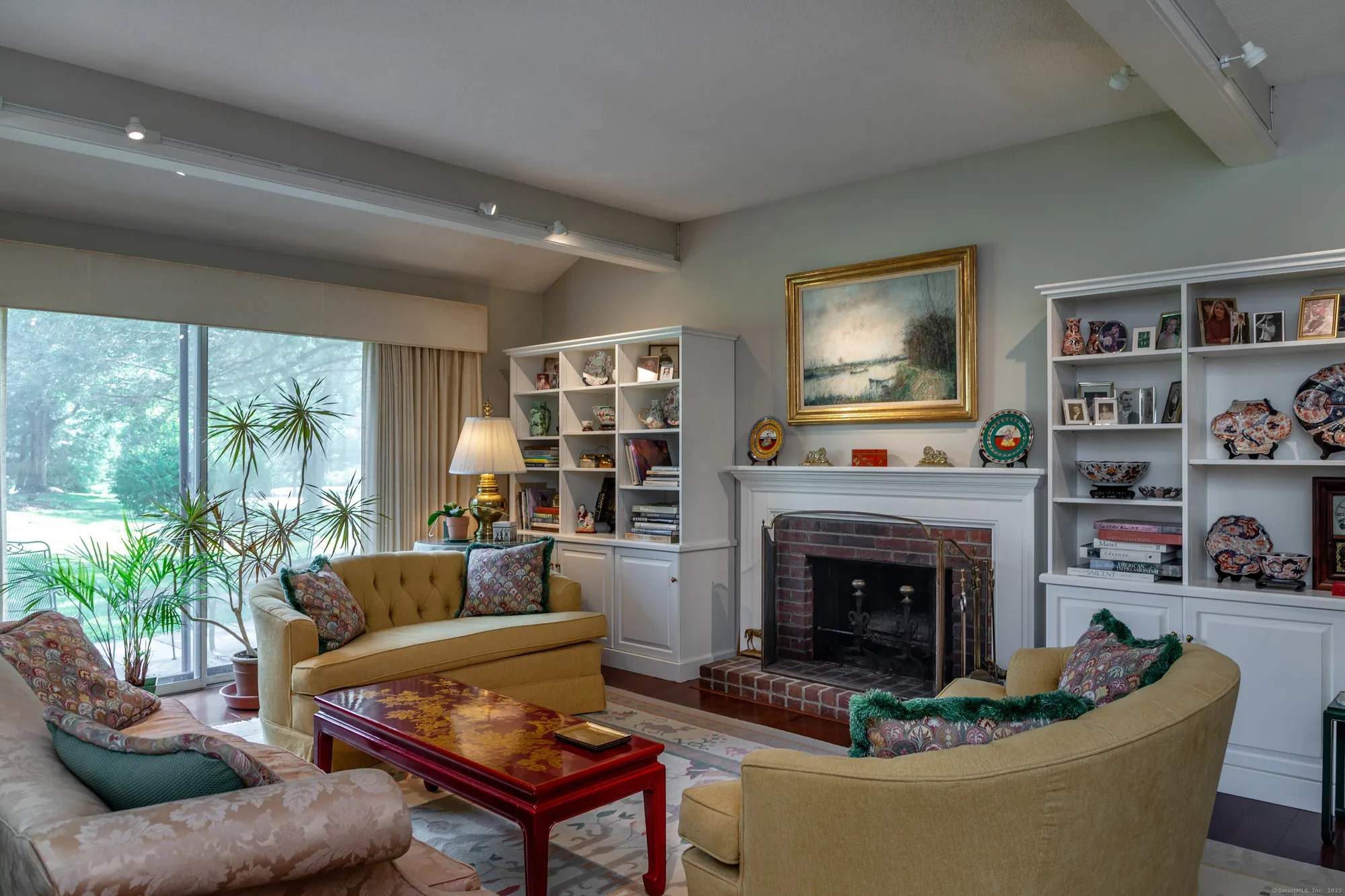 Property Slideshow image 4 of 16 | 575 heritage vlg a, Southbury, CT, 06488