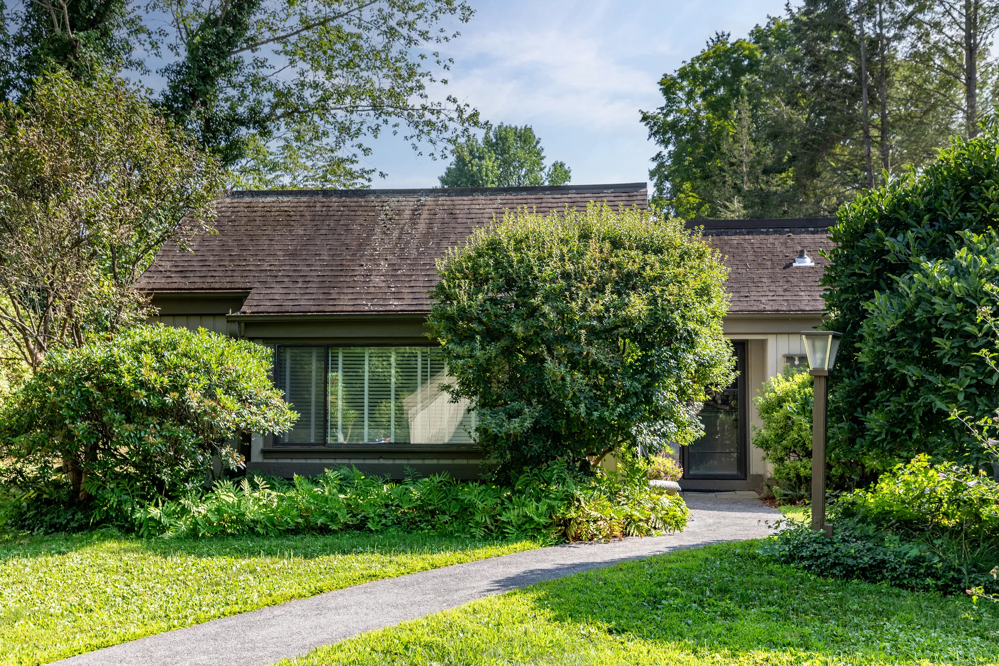 Property Slideshow image 14 of 16 | 575 heritage vlg a, Southbury, CT, 06488