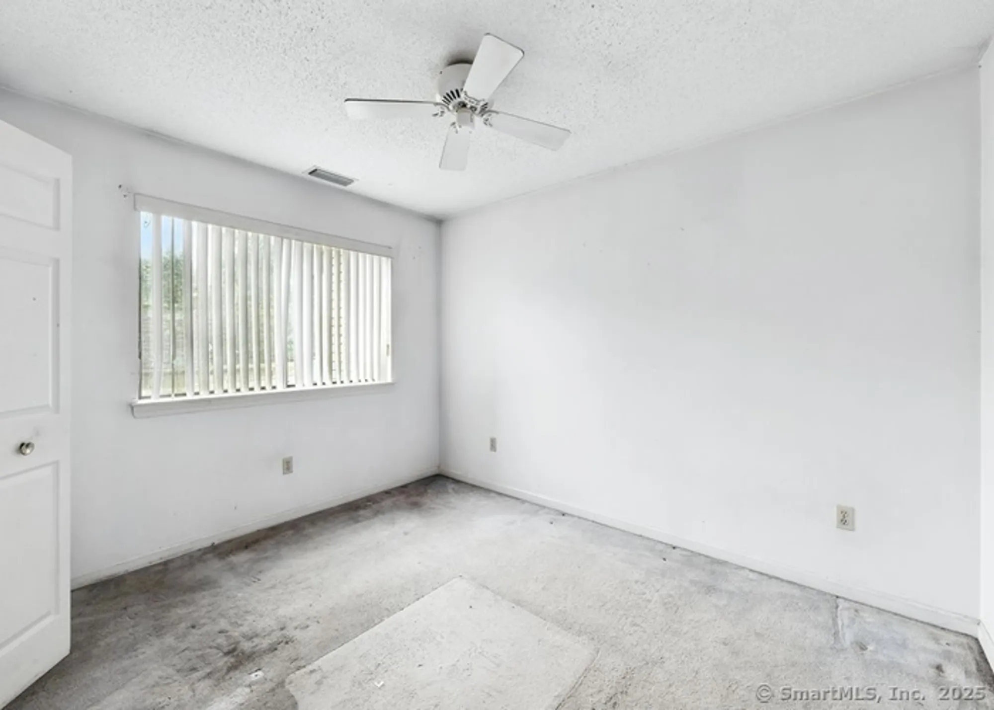 Property Slideshow image 12 of 19 | 6 wild rose ct # 6, Bloomfield, CT, 06002