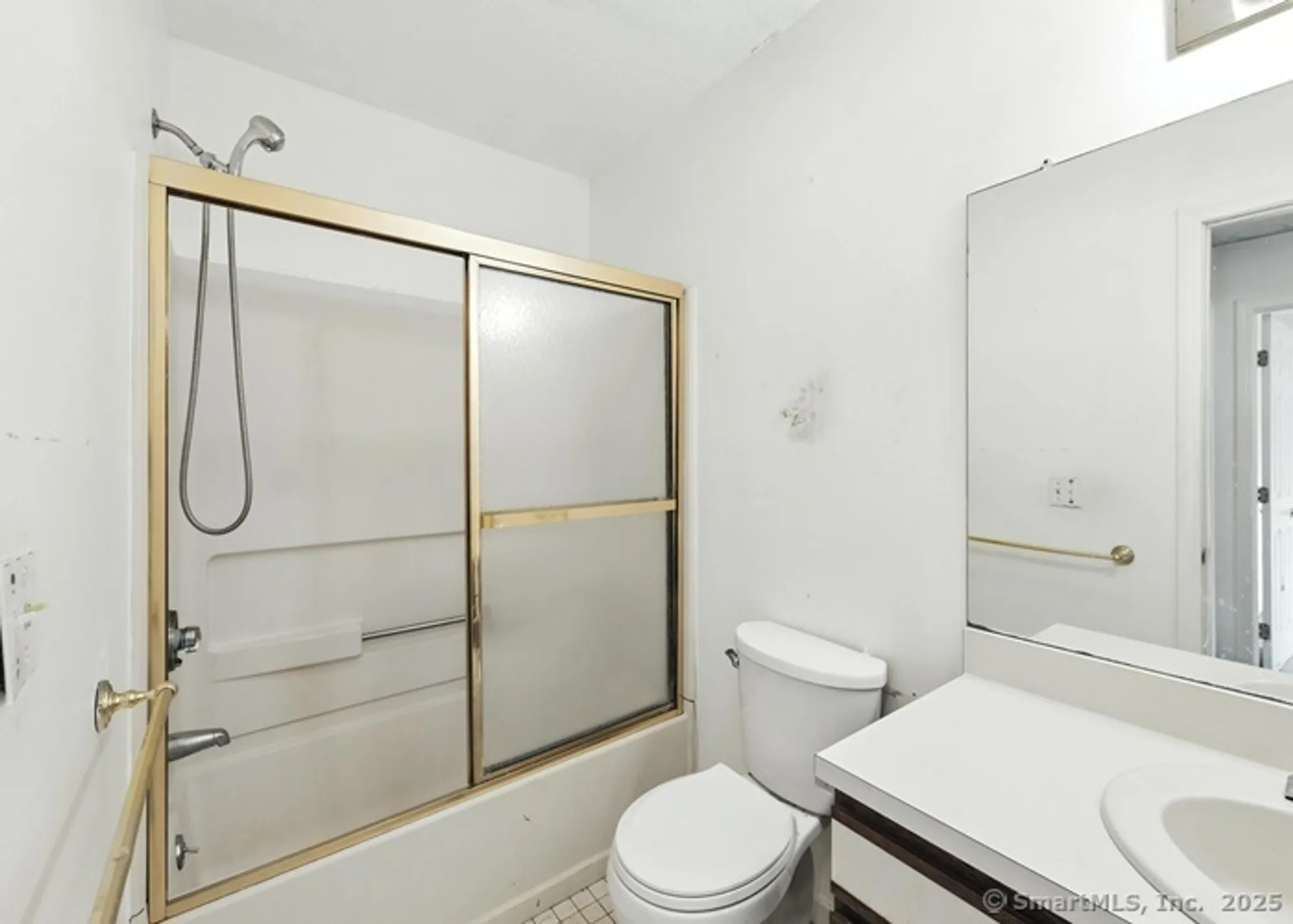 Property Slideshow image 18 of 19 | 6 wild rose ct # 6, Bloomfield, CT, 06002