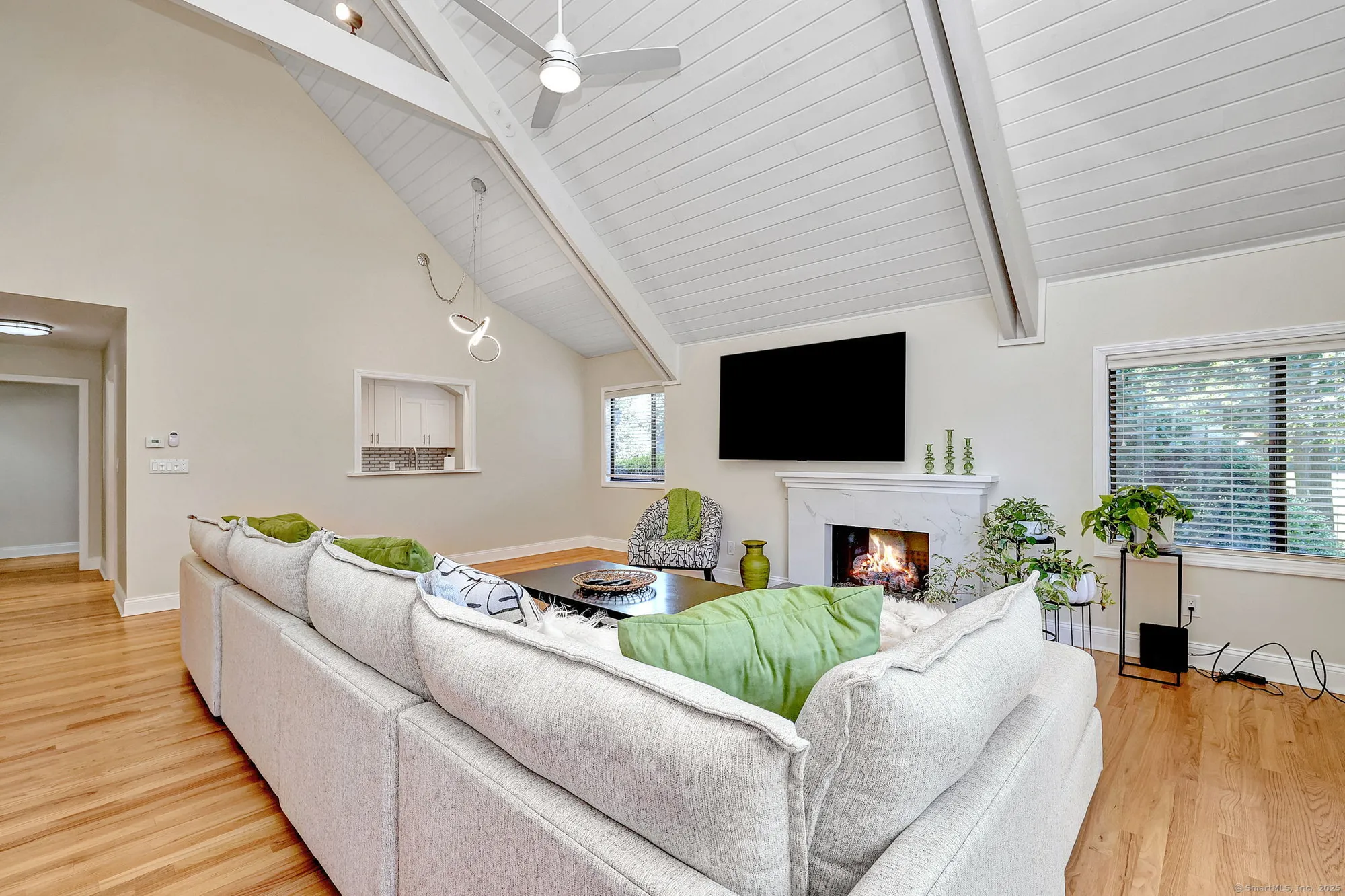 Property Slideshow image 8 of 39 | 193 bayfield ln b, Stratford, CT, 06614