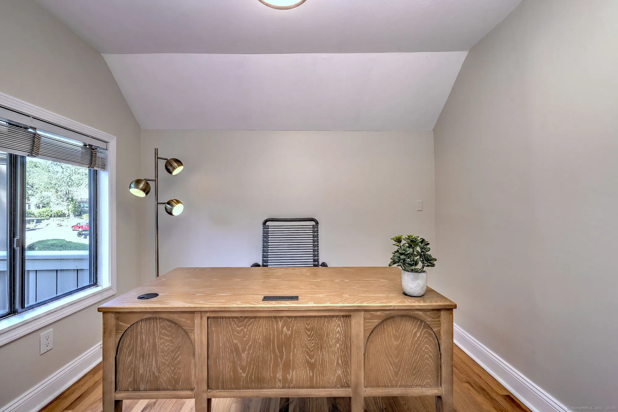Property Slideshow image 13 of 39 | 193 bayfield ln b, Stratford, CT, 06614