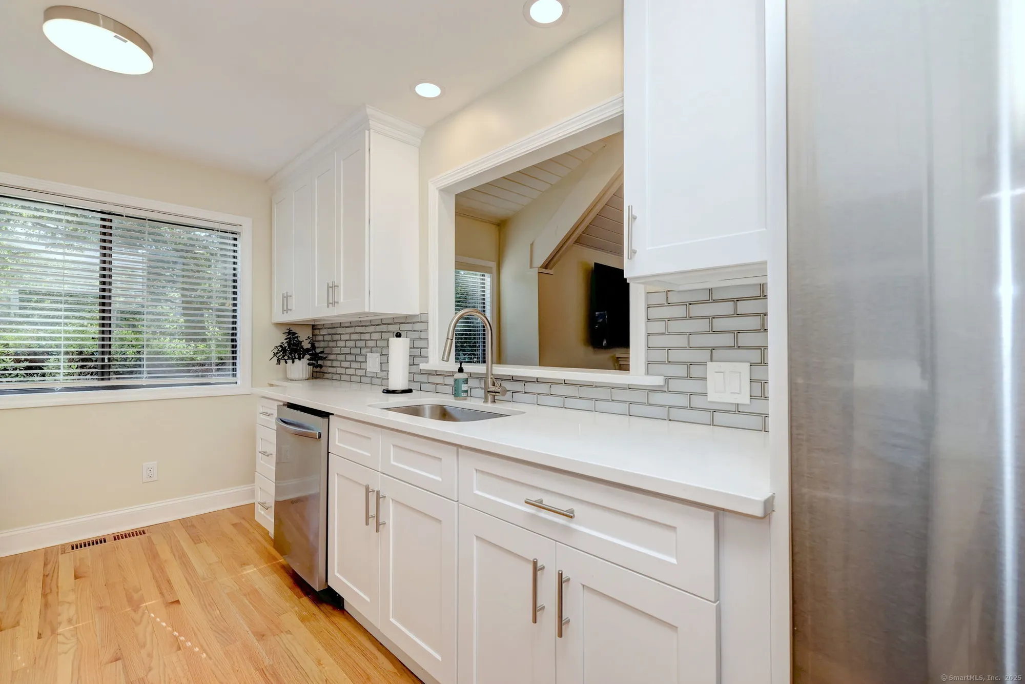 Property Slideshow image 19 of 39 | 193 bayfield ln b, Stratford, CT, 06614