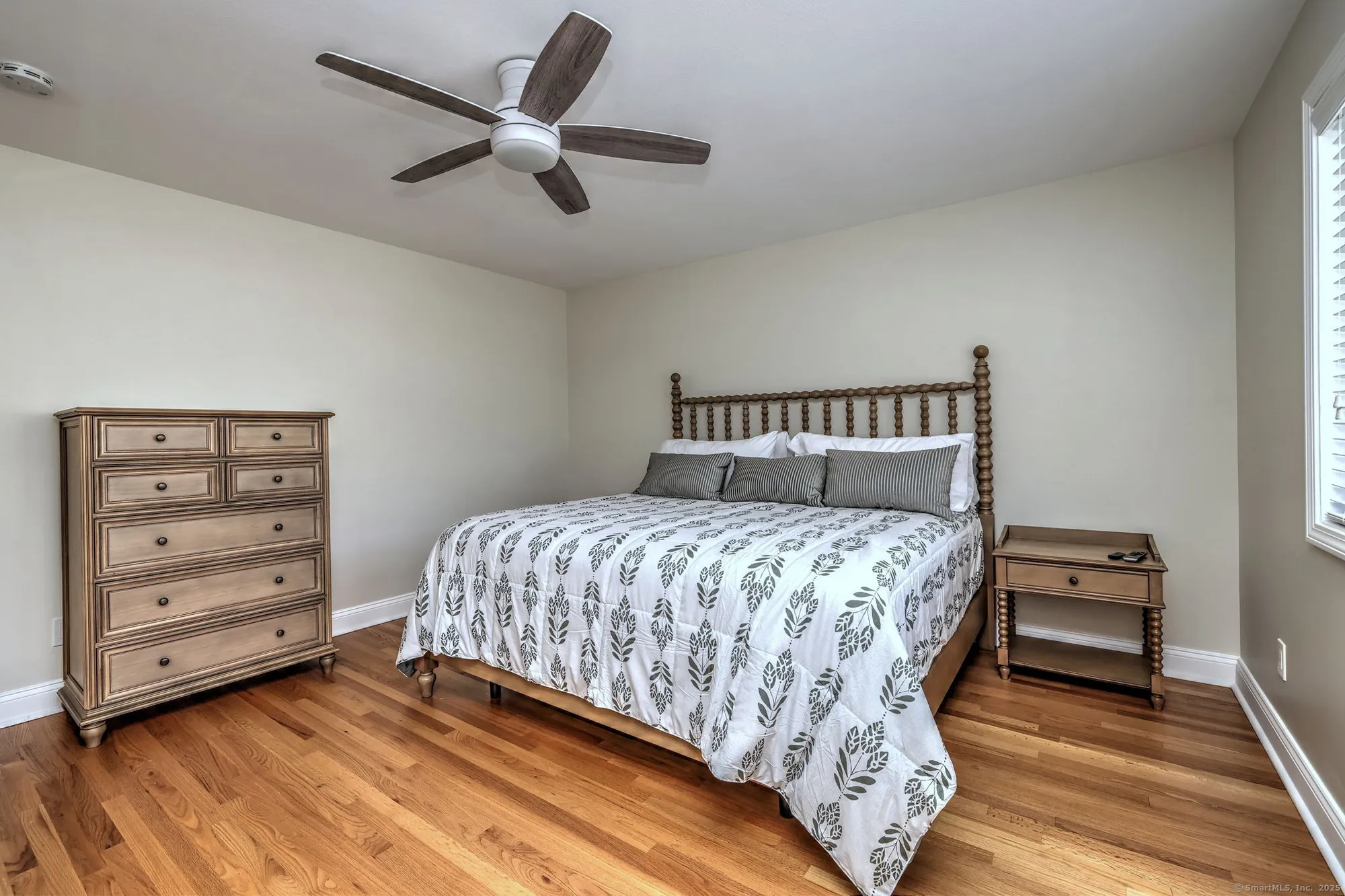 Property Slideshow image 22 of 39 | 193 bayfield ln b, Stratford, CT, 06614