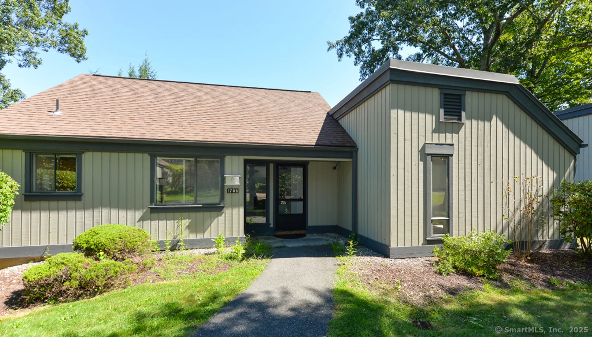 Property Slideshow image 1 of 16 | 170 heritage vlg b, Southbury, CT, 06488