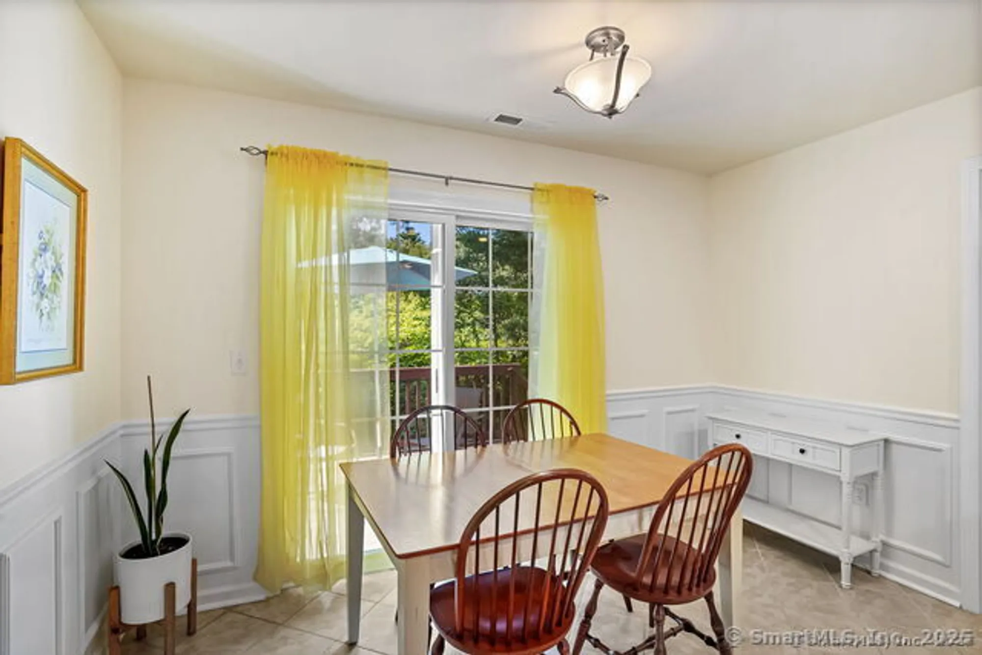 Property Slideshow image 9 of 35 | 10 lucius ct # 10, Milford, CT, 06461