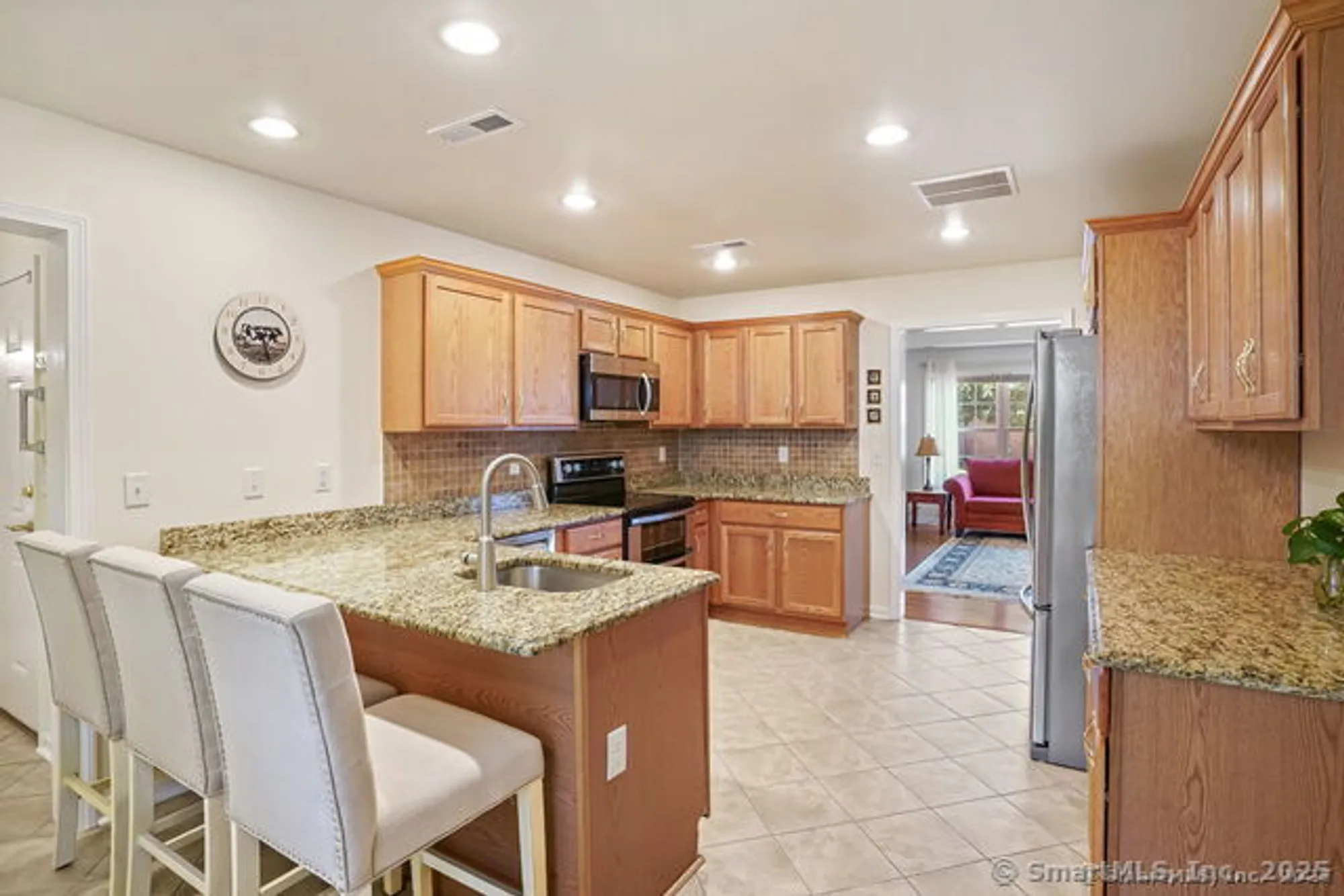 Property Slideshow image 10 of 35 | 10 lucius ct # 10, Milford, CT, 06461