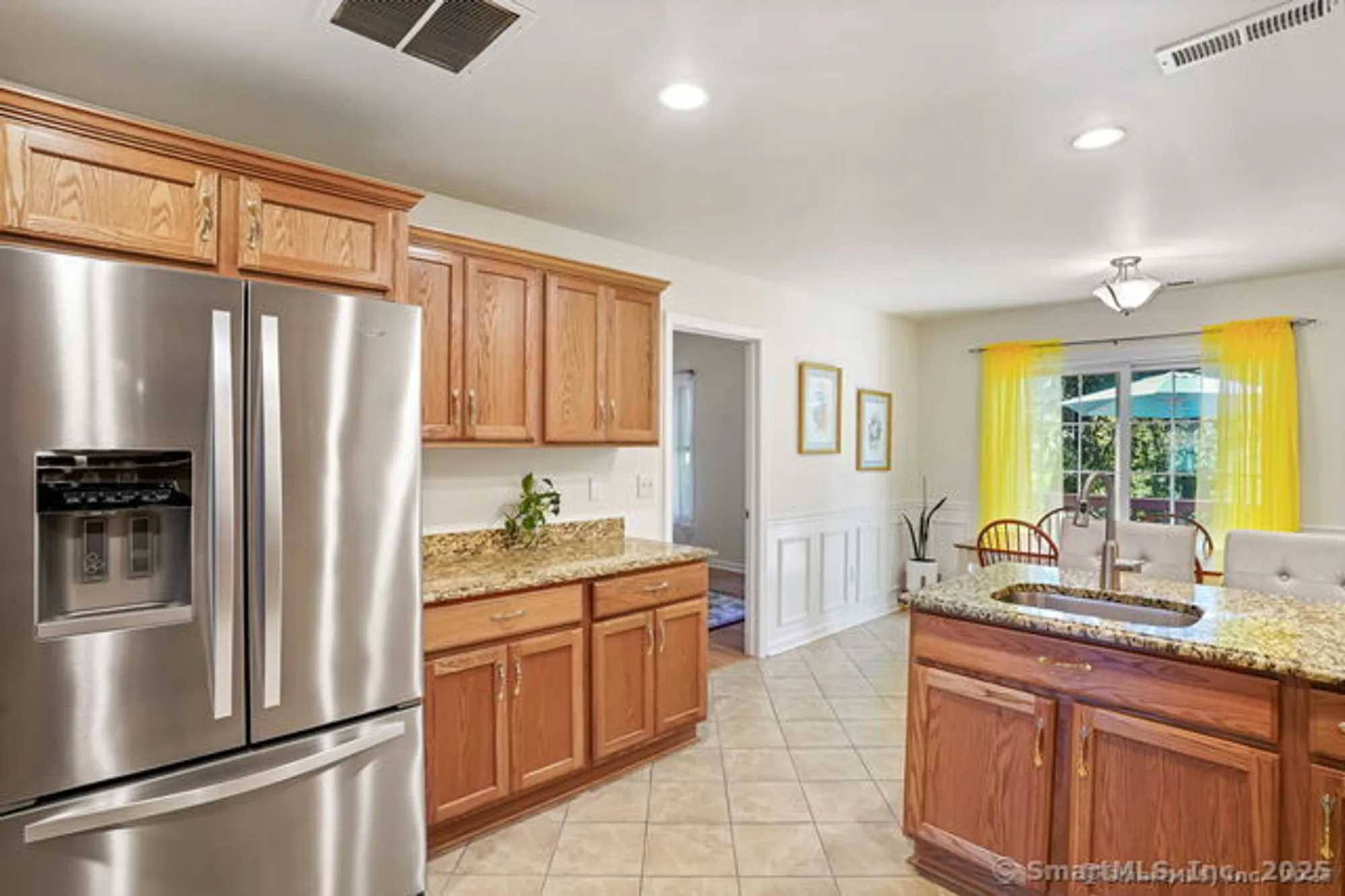 Property Slideshow image 8 of 35 | 10 lucius ct # 10, Milford, CT, 06461