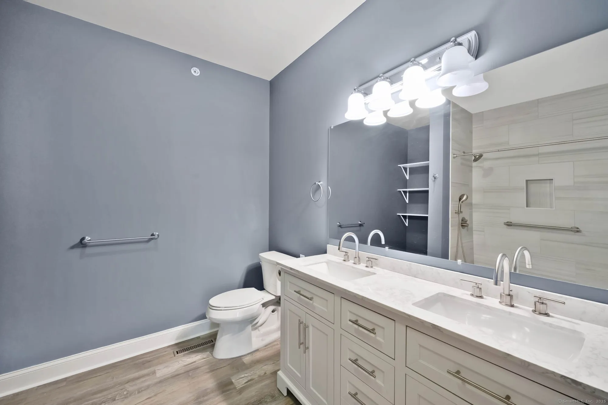 Property Slideshow image 28 of 39 | 17 cherry tree ln # 17, Avon, CT, 06001