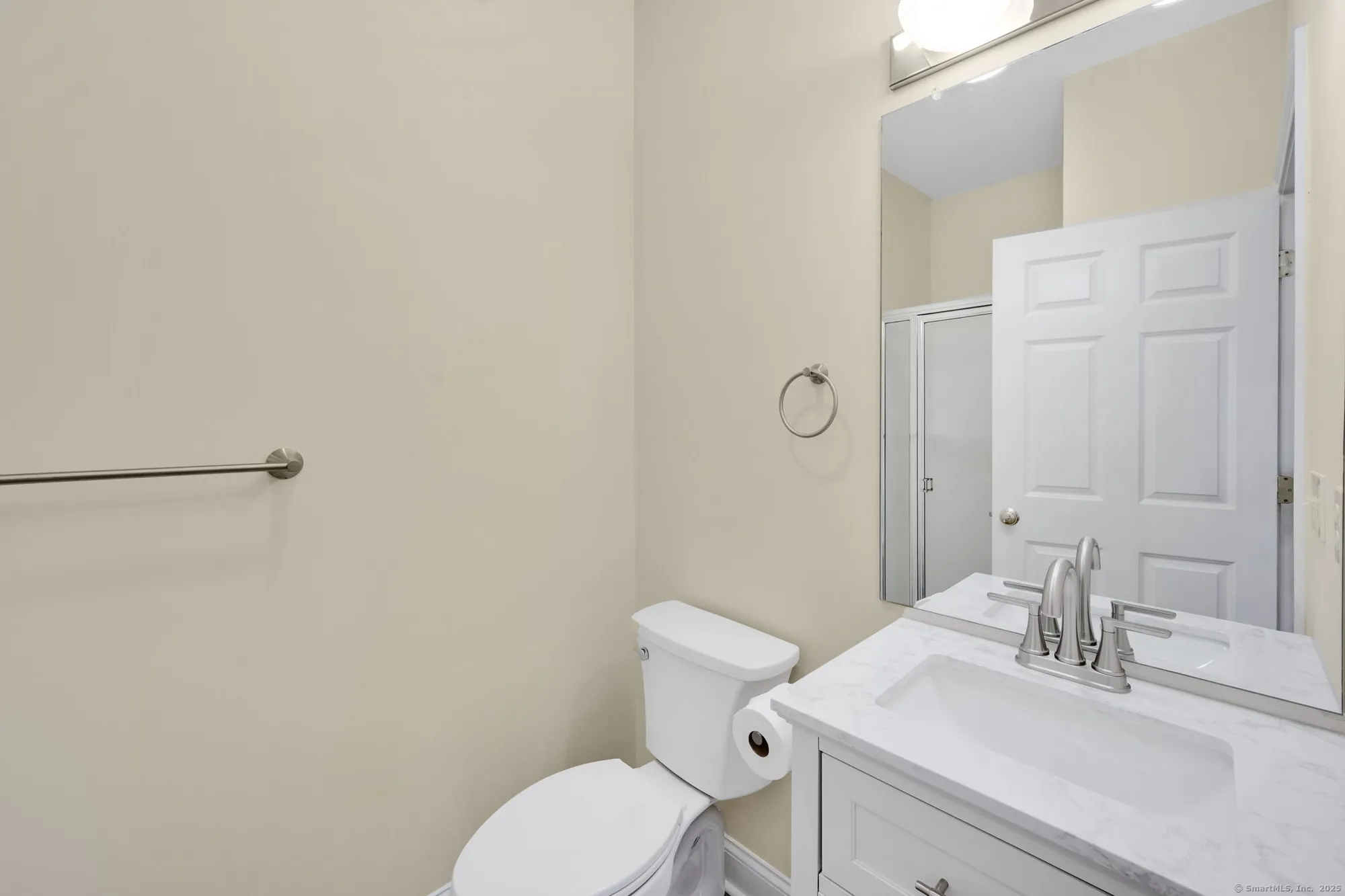 Property Slideshow image 30 of 39 | 17 cherry tree ln # 17, Avon, CT, 06001