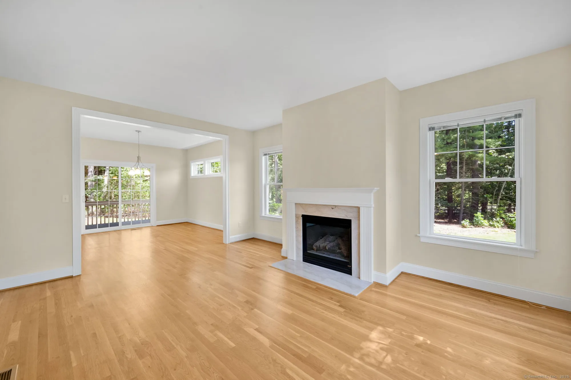 Property Slideshow image 11 of 39 | 17 cherry tree ln # 17, Avon, CT, 06001