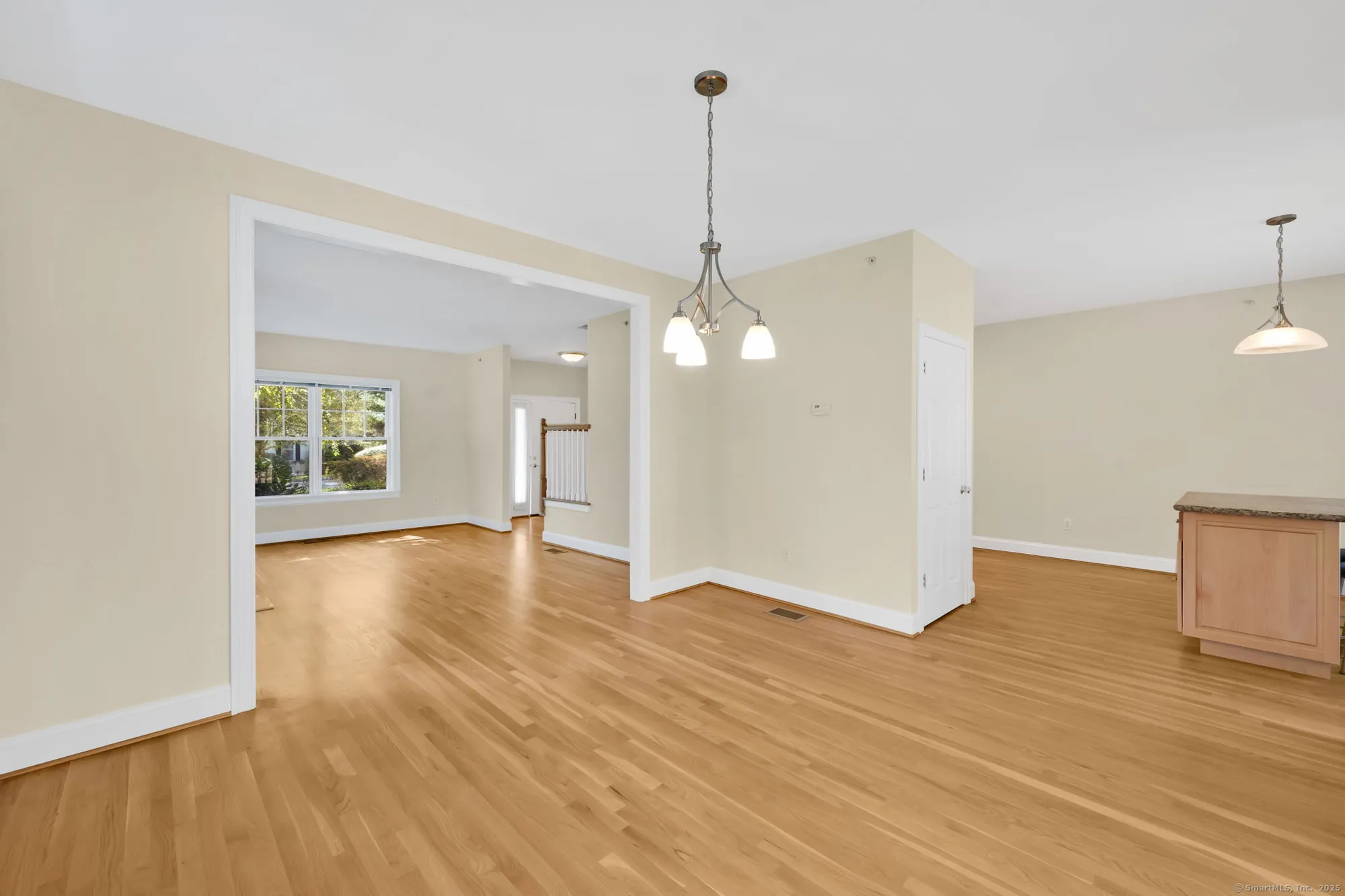 Property Slideshow image 16 of 39 | 17 cherry tree ln # 17, Avon, CT, 06001