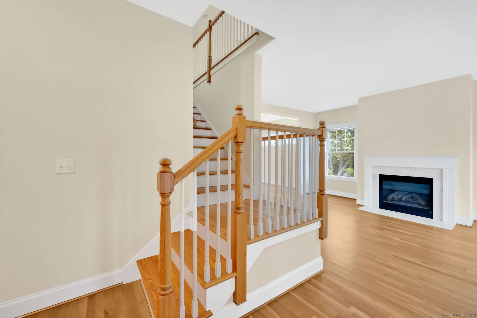 Property Slideshow image 8 of 39 | 17 cherry tree ln # 17, Avon, CT, 06001