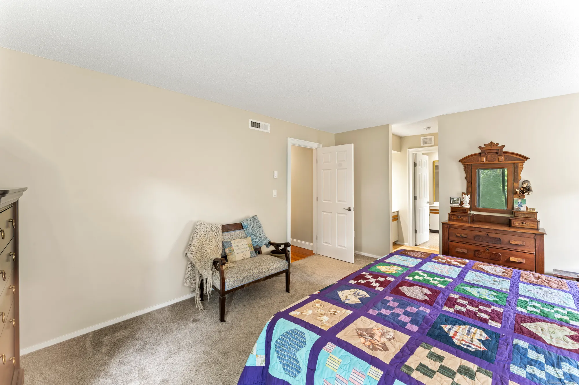 Property Slideshow image 19 of 40 | 12 heritage crst a, Southbury, CT, 06488