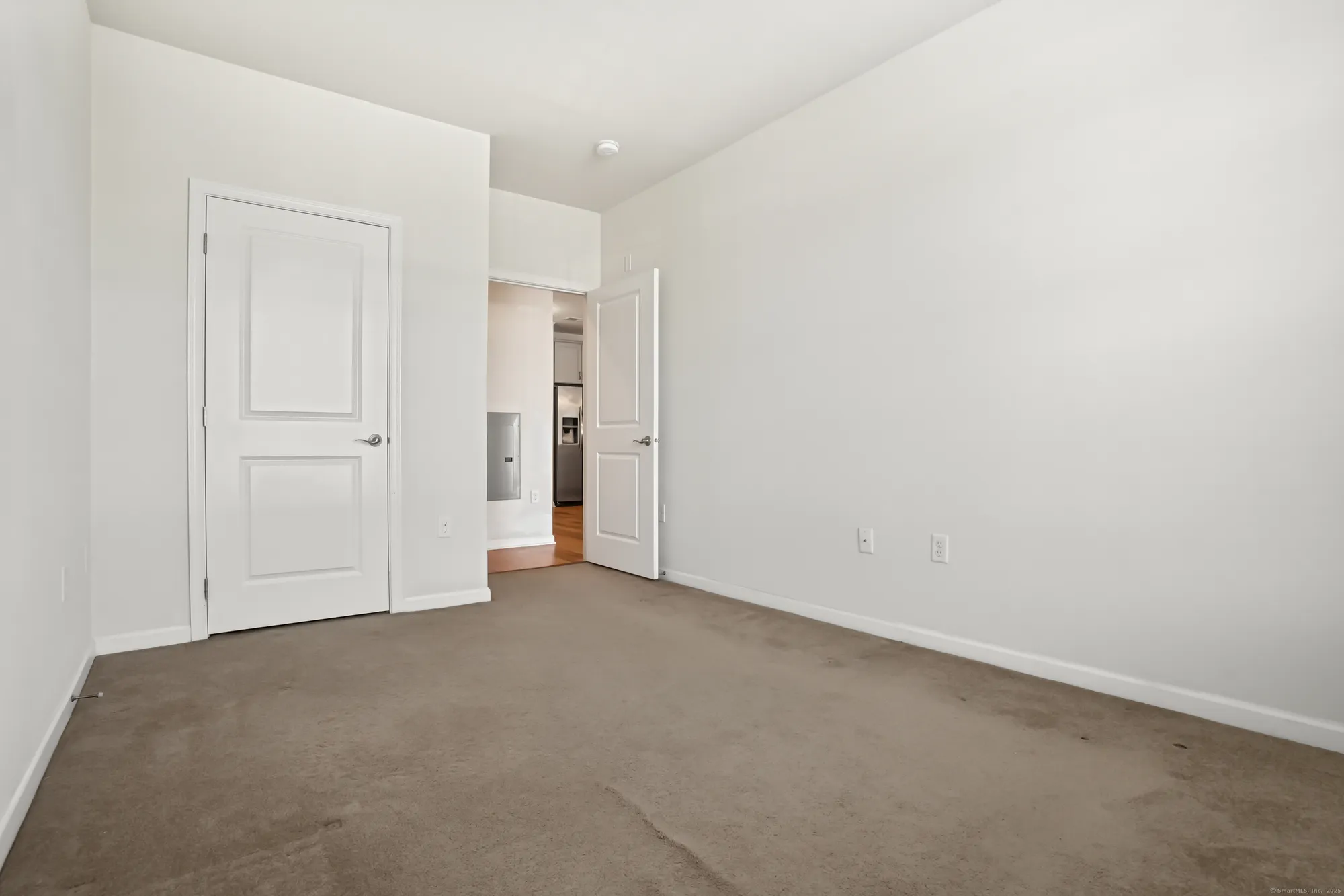 Property Slideshow image 23 of 40 | 416 center meadow ln # 416, Danbury, CT, 06810