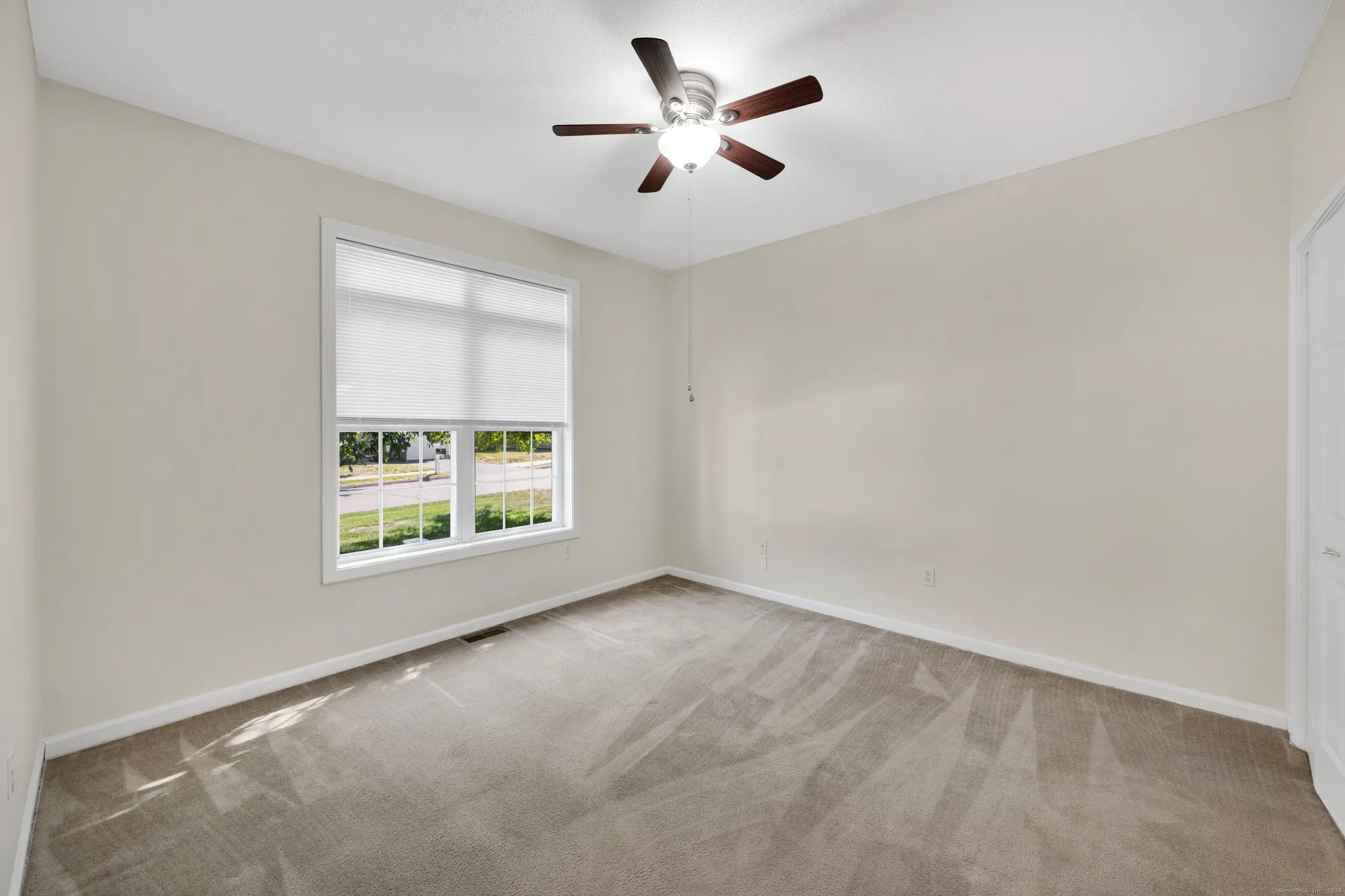 Property Slideshow image 22 of 39 | 39 quail holw # 39, Enfield, CT, 06082