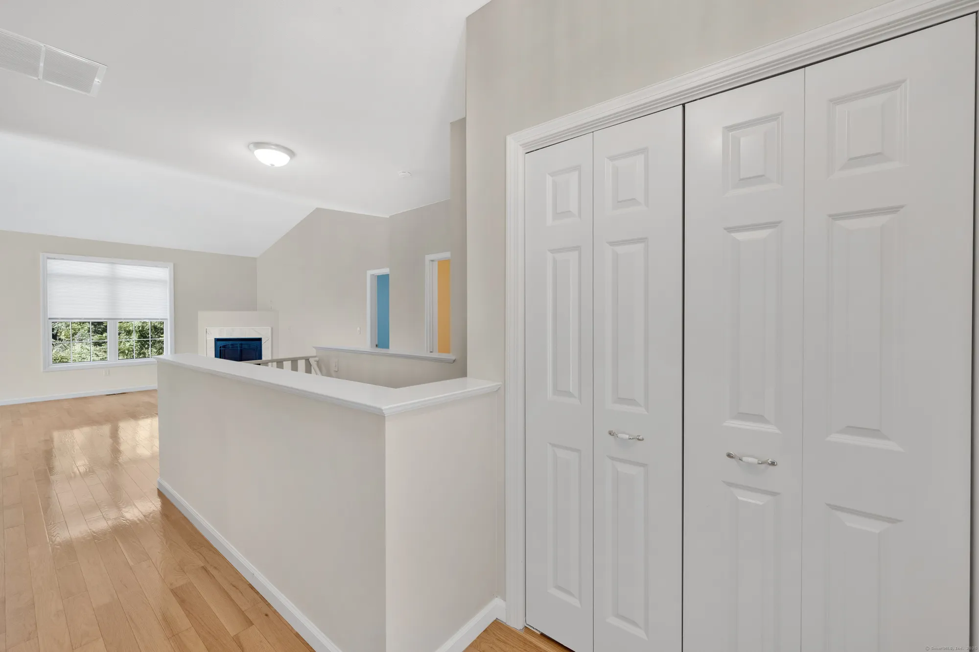 Property Slideshow image 4 of 39 | 39 quail holw # 39, Enfield, CT, 06082