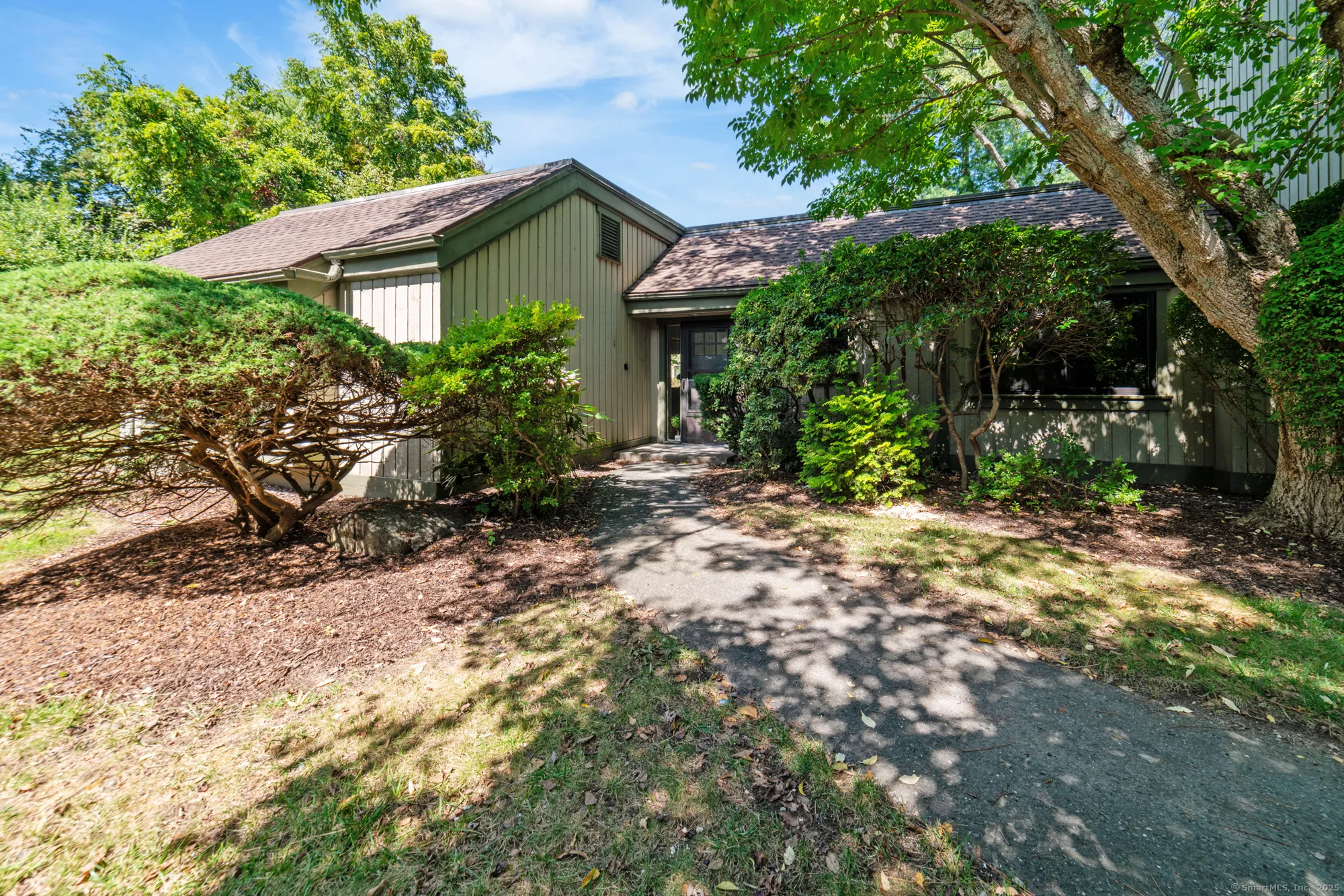 Property Slideshow image 9 of 40 | 644 heritage vlg a, Southbury, CT, 06488