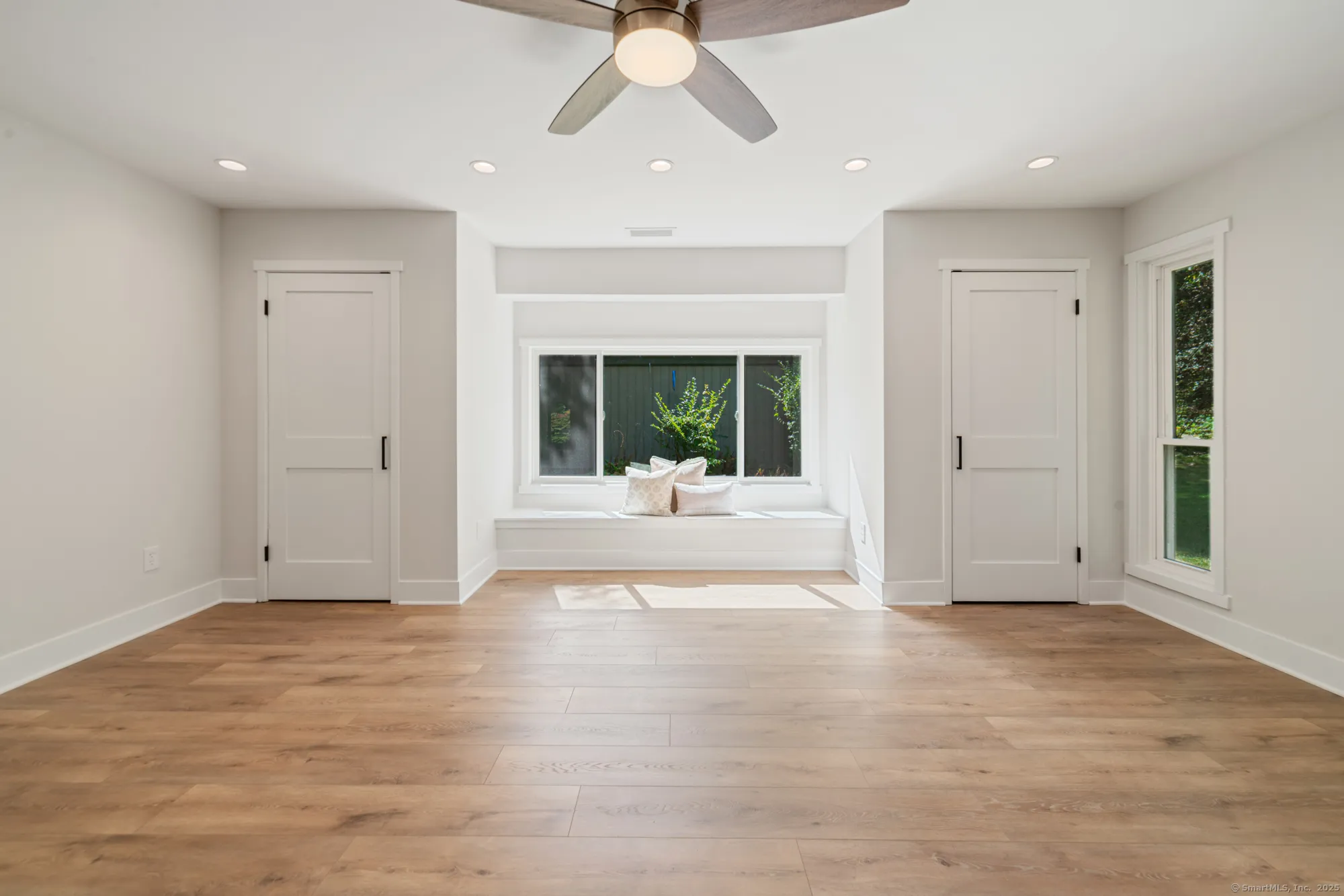 Property Slideshow image 14 of 40 | 644 heritage vlg a, Southbury, CT, 06488