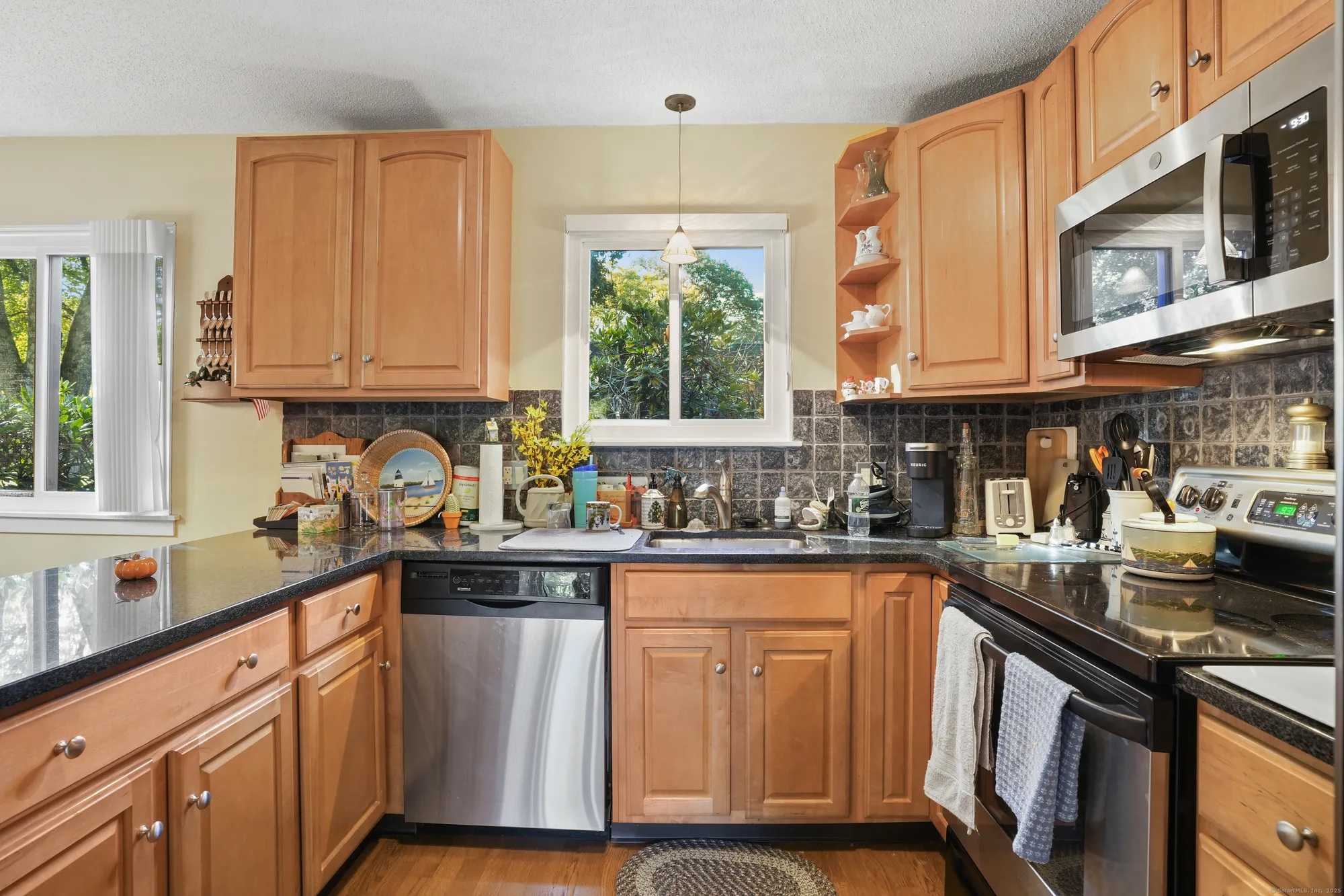 Property Slideshow image 15 of 40 | 626 heritage vlg, Southbury, CT, 06488