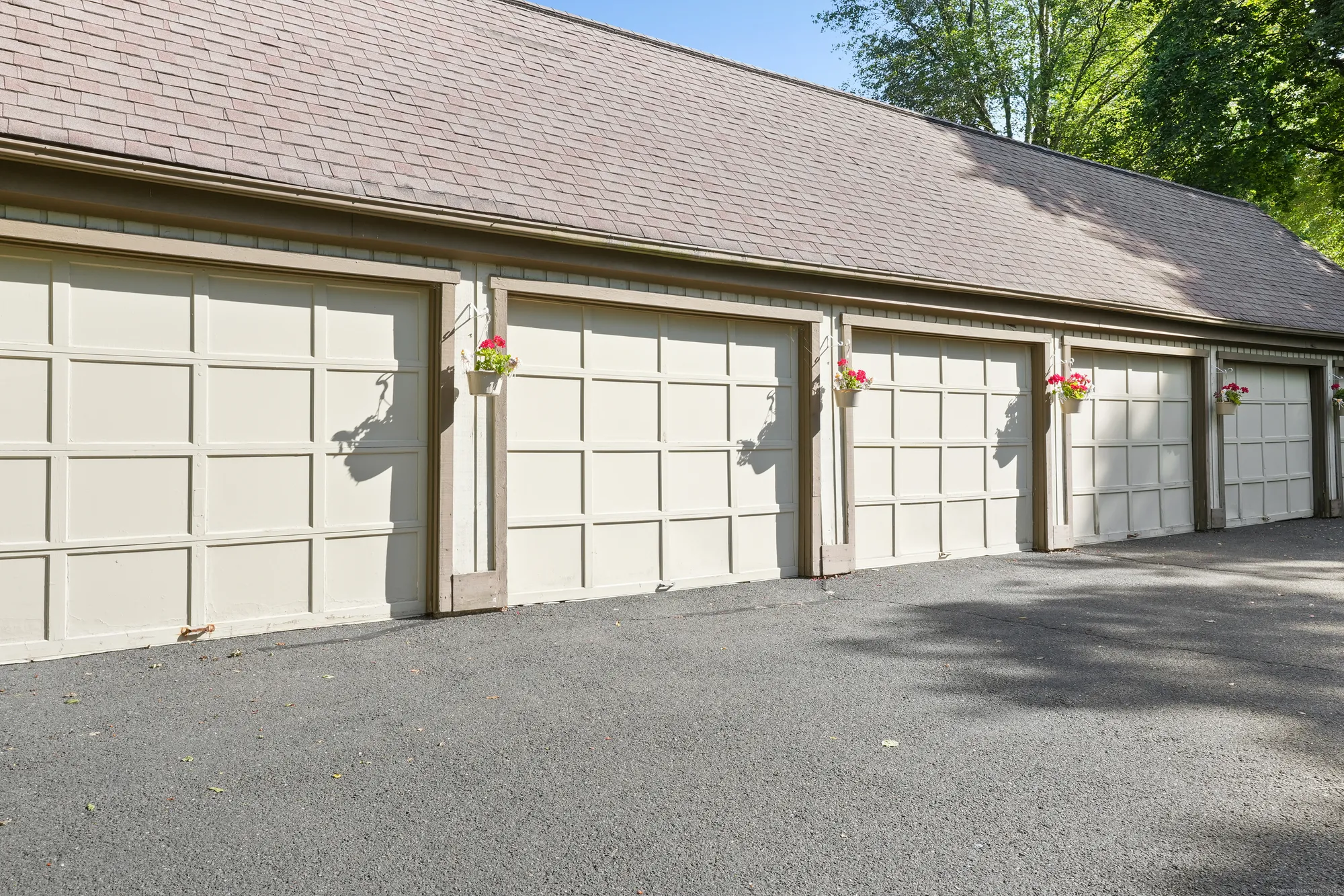 Property Slideshow image 9 of 40 | 626 heritage vlg, Southbury, CT, 06488