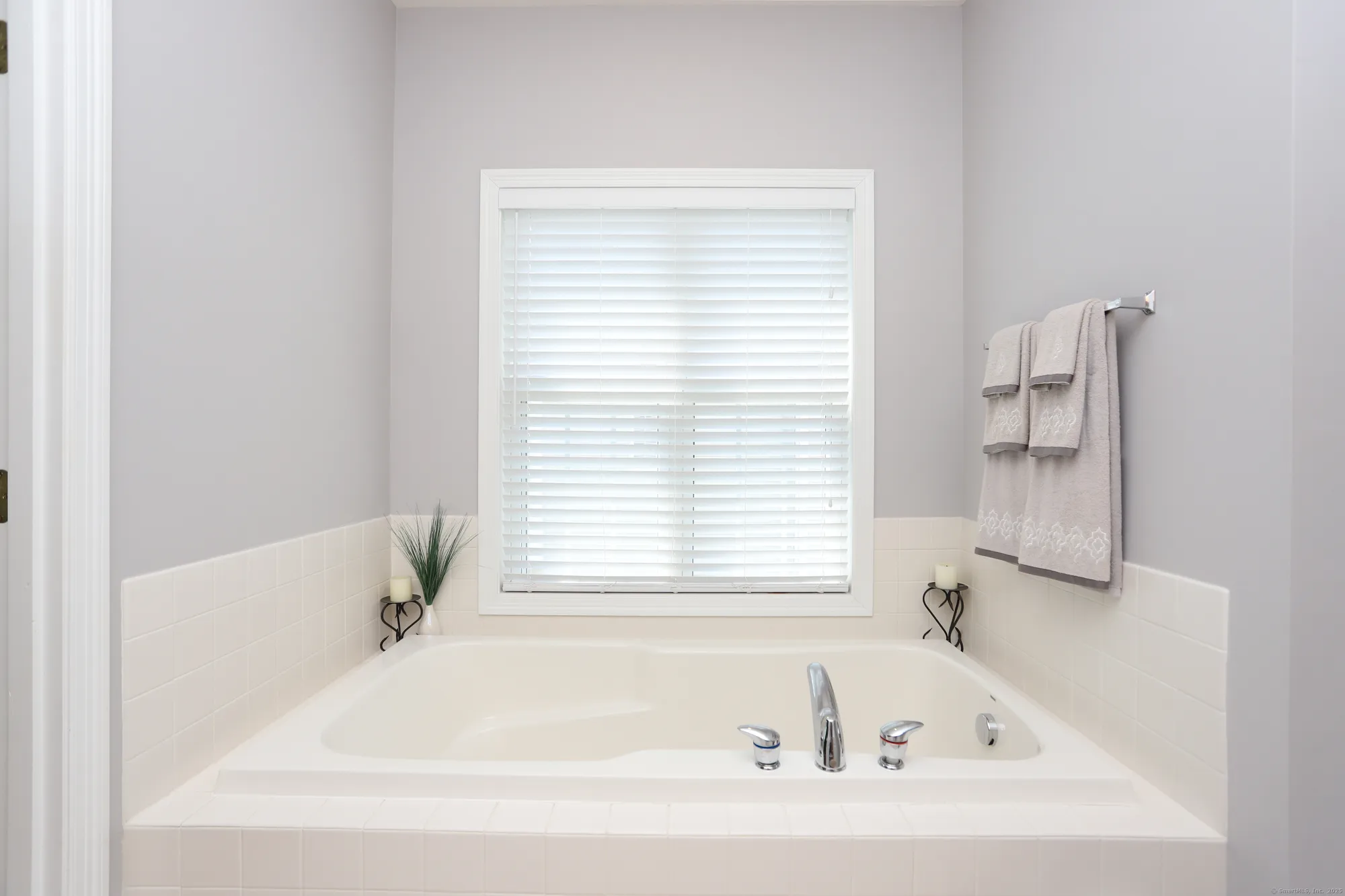 Property Slideshow image 22 of 36 | 302 fairway dr # 302, Oxford, CT, 06478