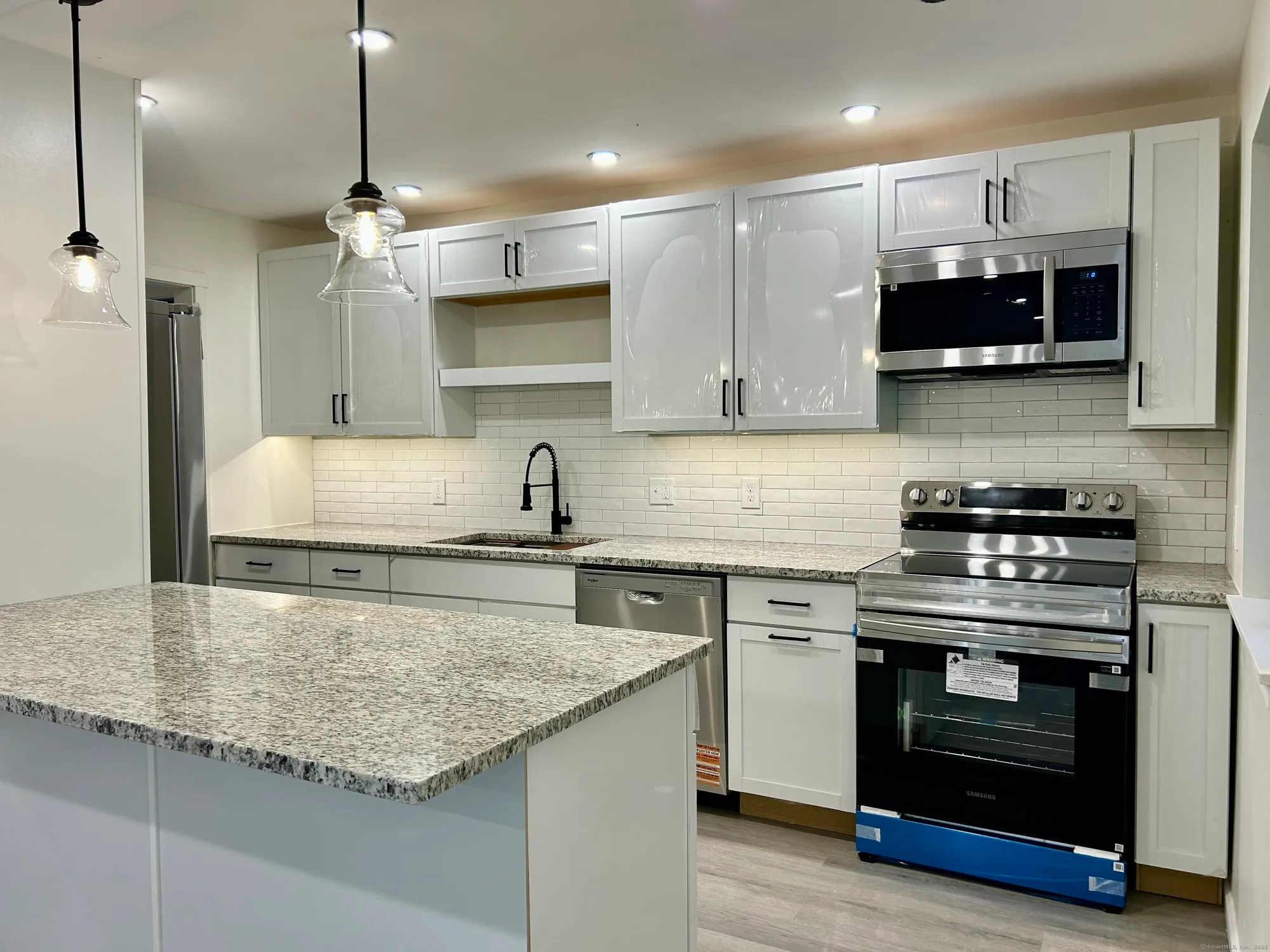 Property Slideshow image 1 of 17 | 114 heritage vlg c, Southbury, CT, 06488