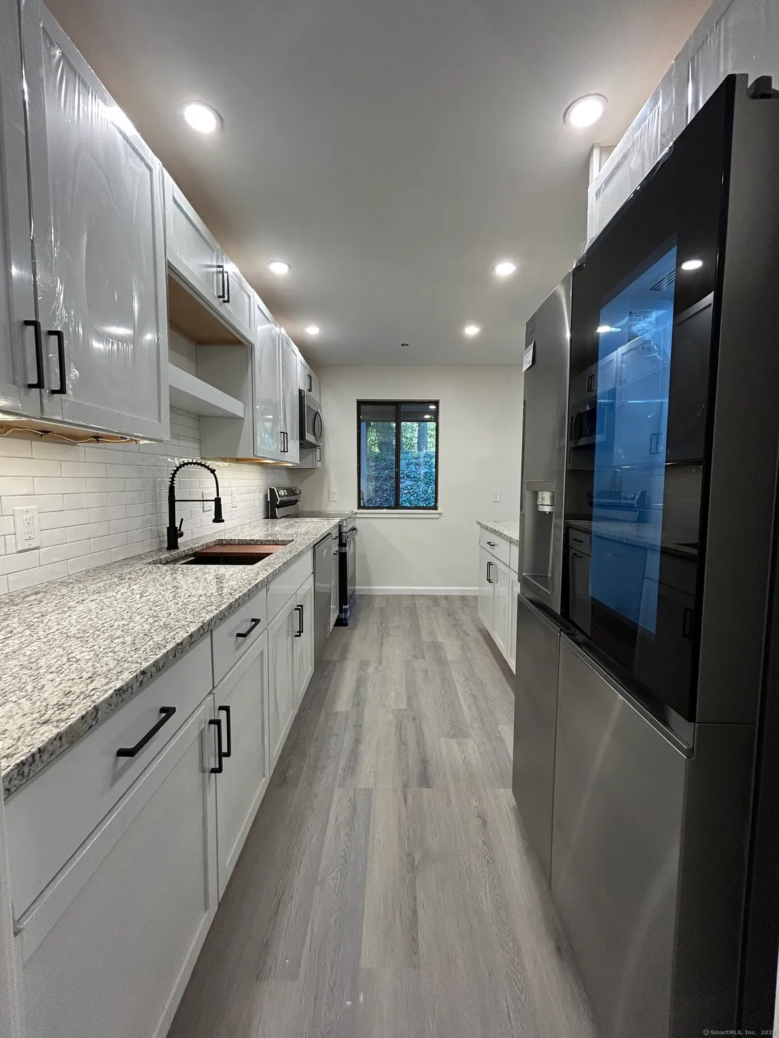 Property Slideshow image 10 of 17 | 114 heritage vlg c, Southbury, CT, 06488